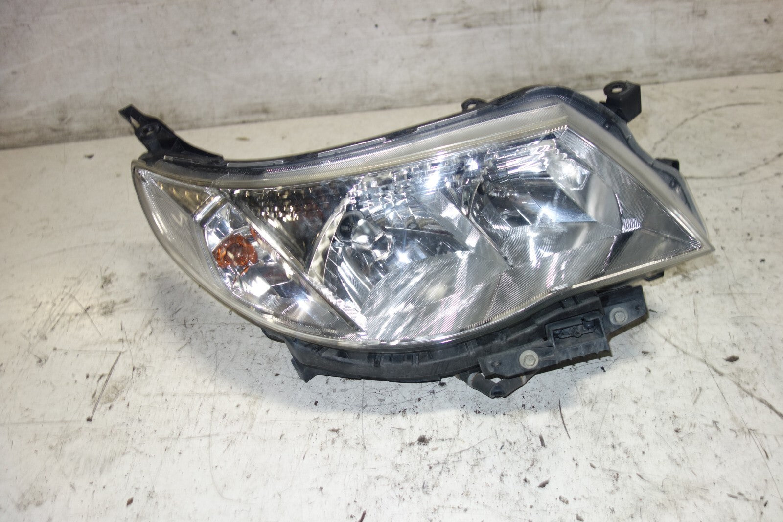 JDM Subaru Forester Headlight Right Side HID 2009 2010 2011 2012 2013 OEM SH9