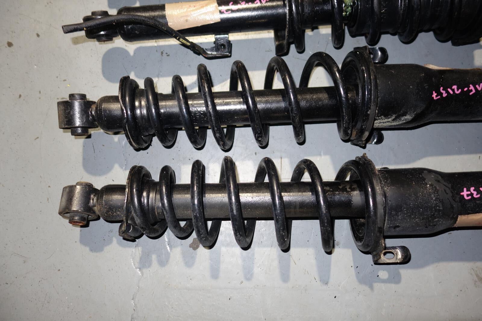 JDM Lexus IS300 Altezza SXE10 OEM Shocks Struts Springs Suspension 2001-2005
