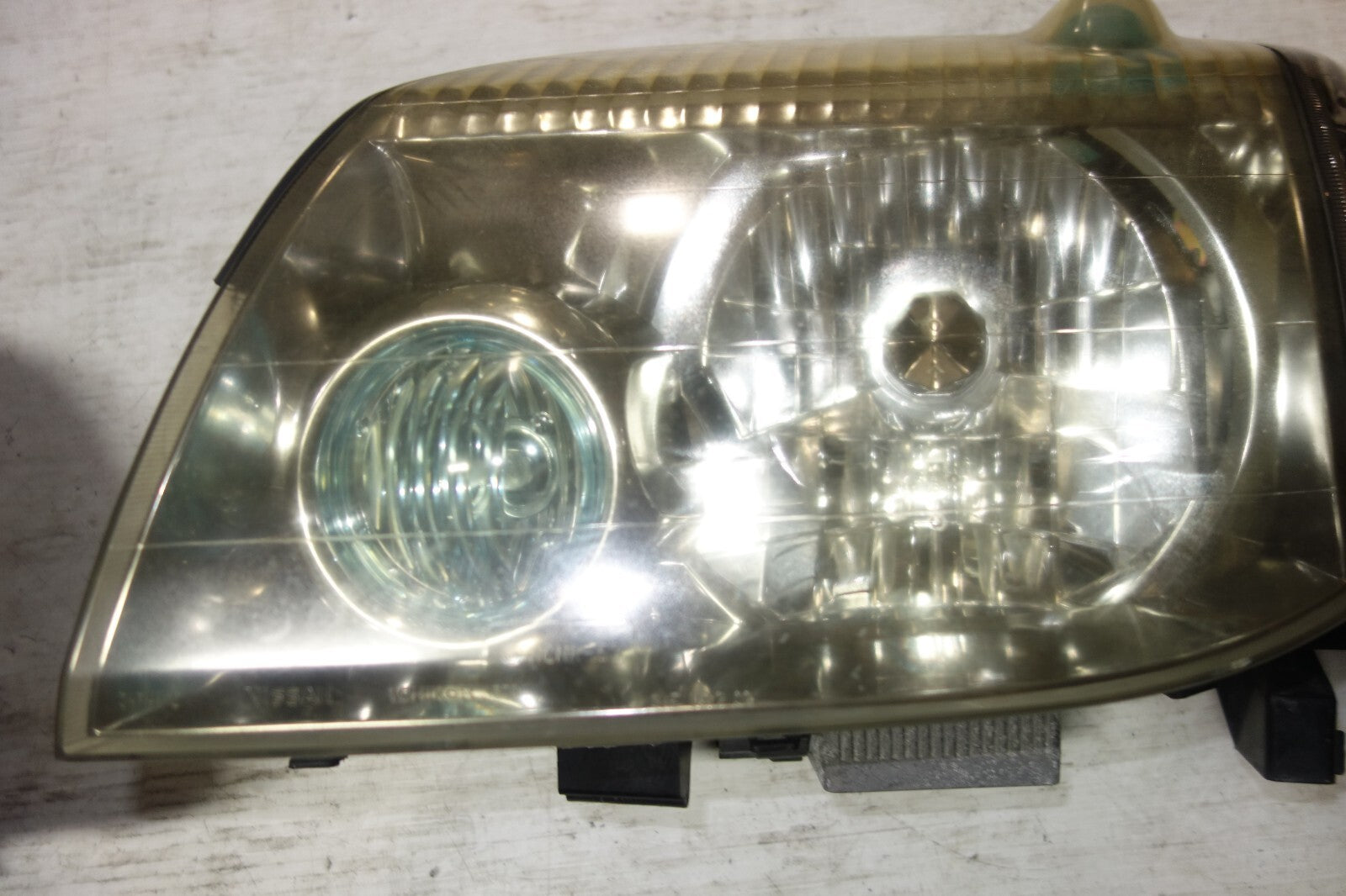 JDM Nissan X-Trail GT OEM Headlights Left Right PNT30 Left & Right 2000-2006