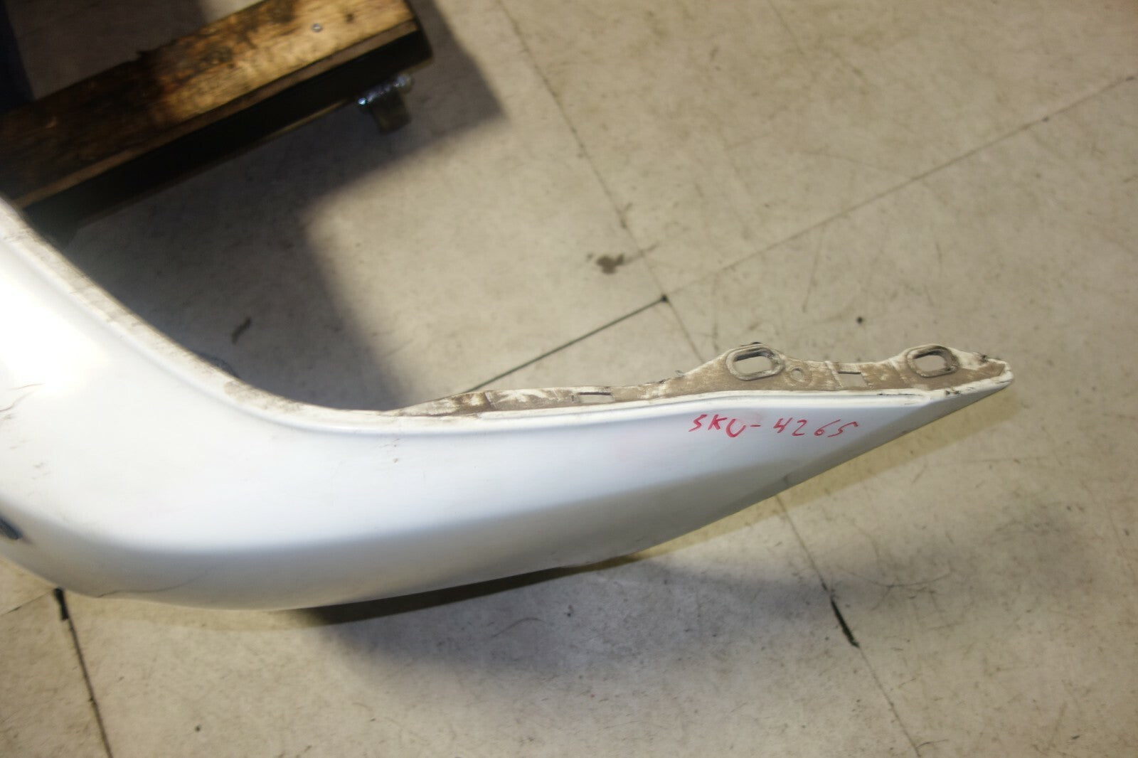 JDM Subaru Forester SG5 Genuine Front Bumper Cover In White 2003-2005