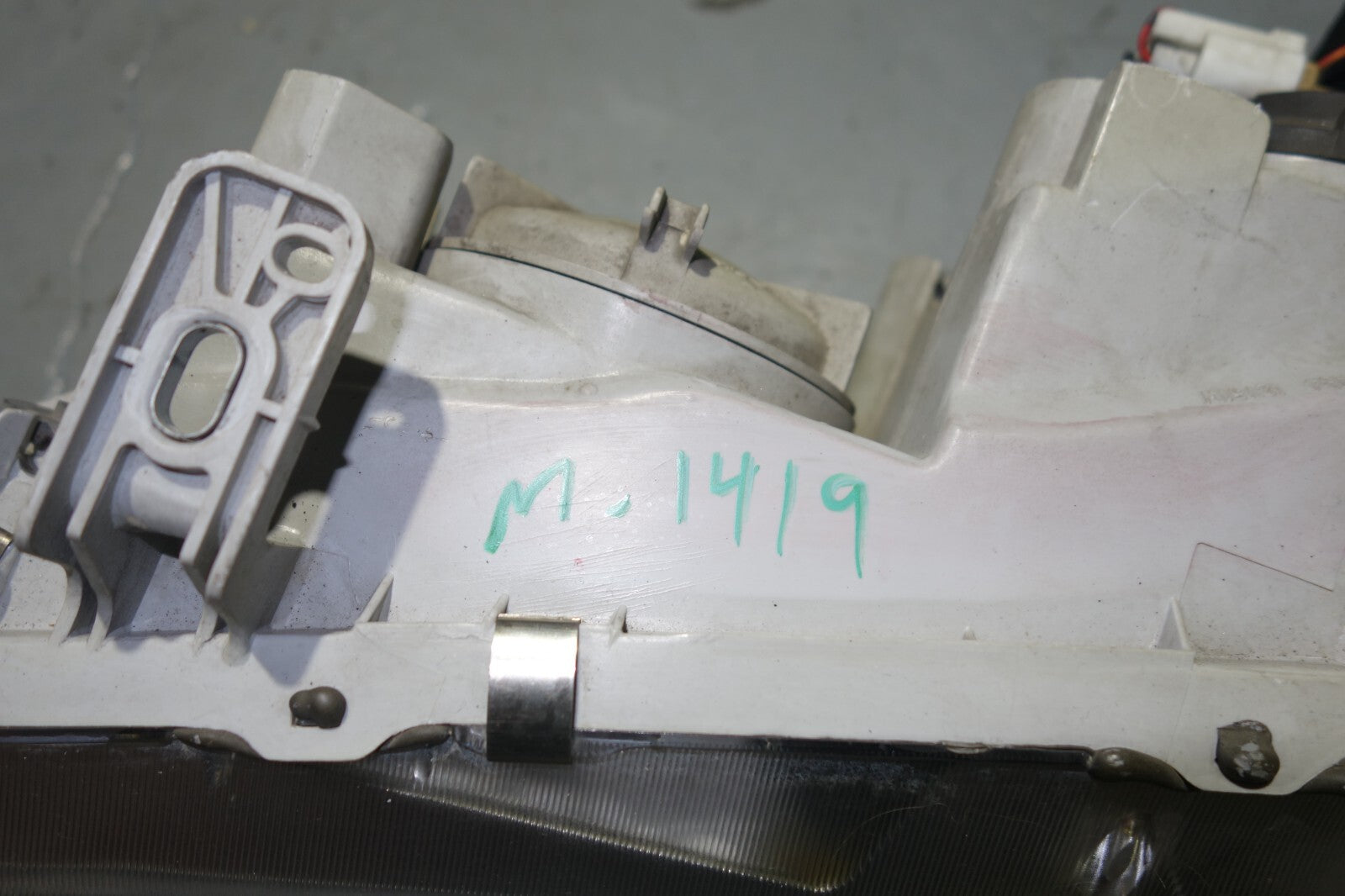 JDM 1994-2001 HONDA ACURA INTEGRA HEAD LIGHT DC2 OEM LEFT DRIVER SIDE USED