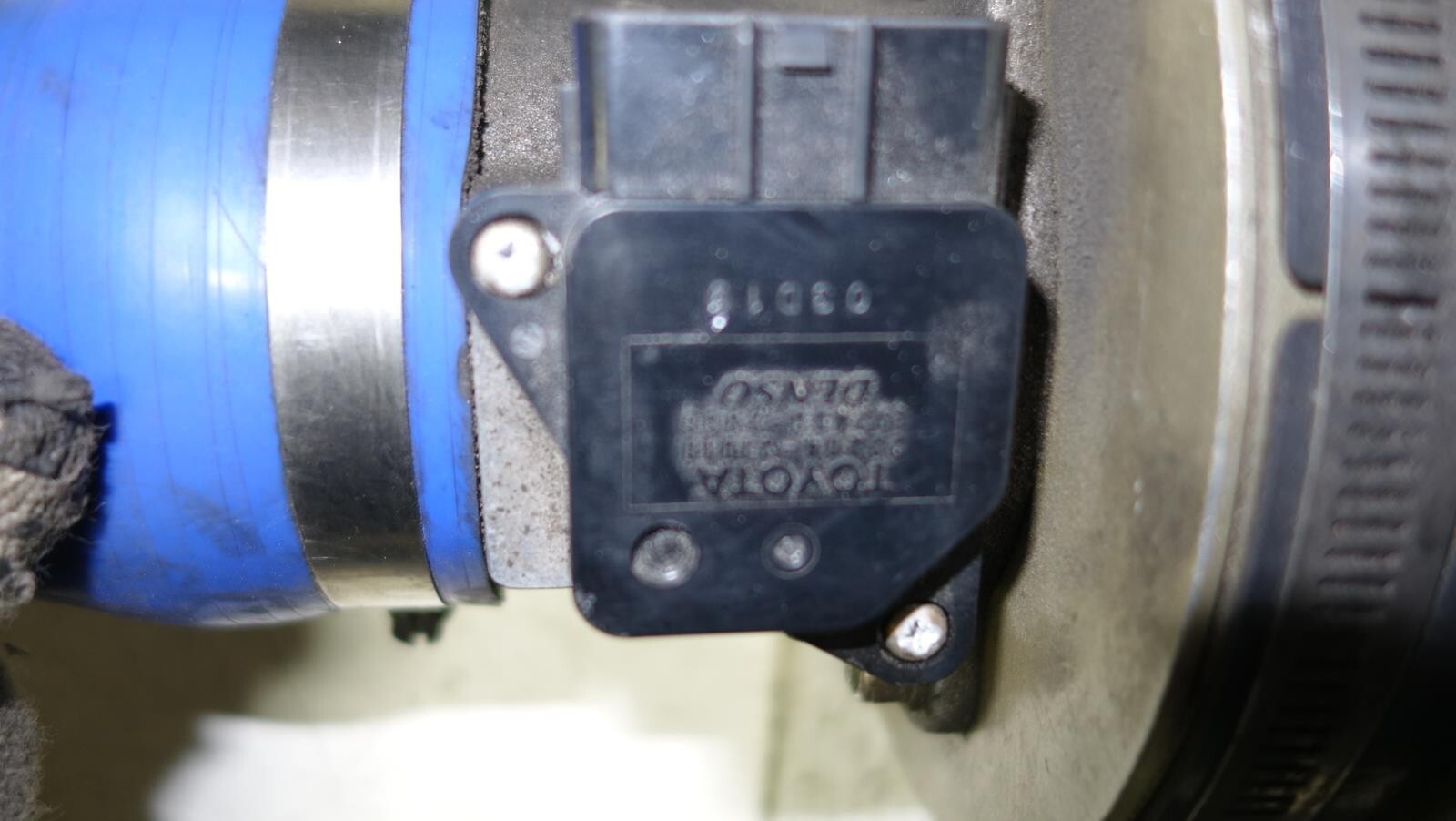 JDM 2008-2020 TOYOTA (22204-21010) MASS AIR FLOW SENSOR BLITZ AIR FILTER