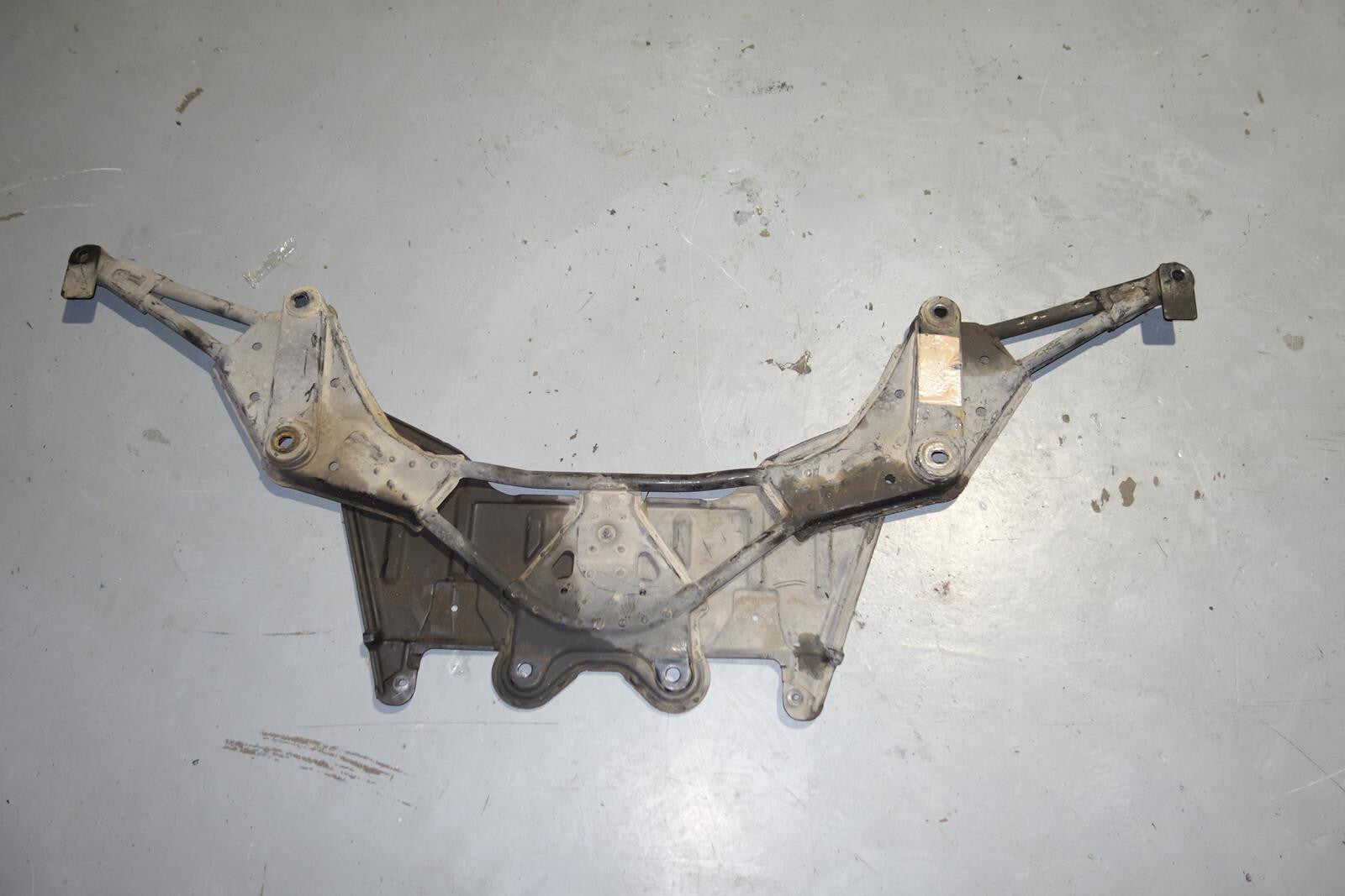 03-07 Infiniti G35 Coupe Front Subframe Crossmember Engine Cradle 350z 03-09