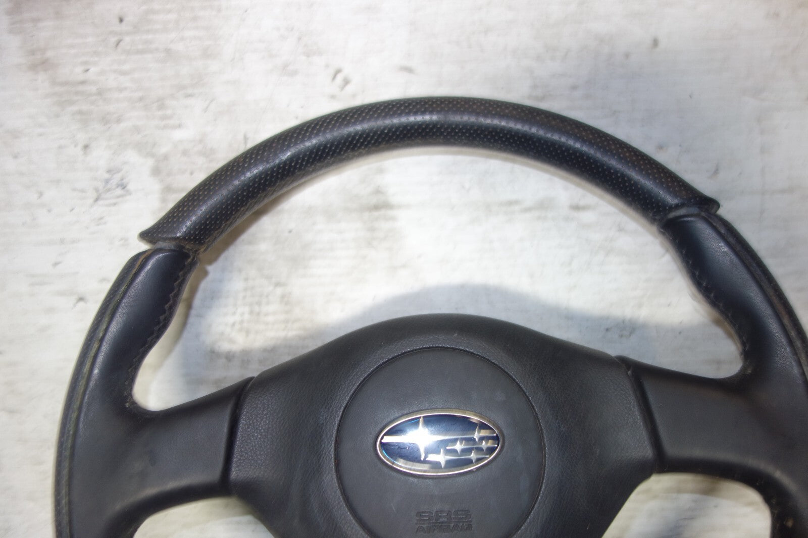 JDM 93-07 SUBARU FORESTER IMPREZA WRX GDB GGA GC8 GF8 MOMO STEERING WHEEL & HUB