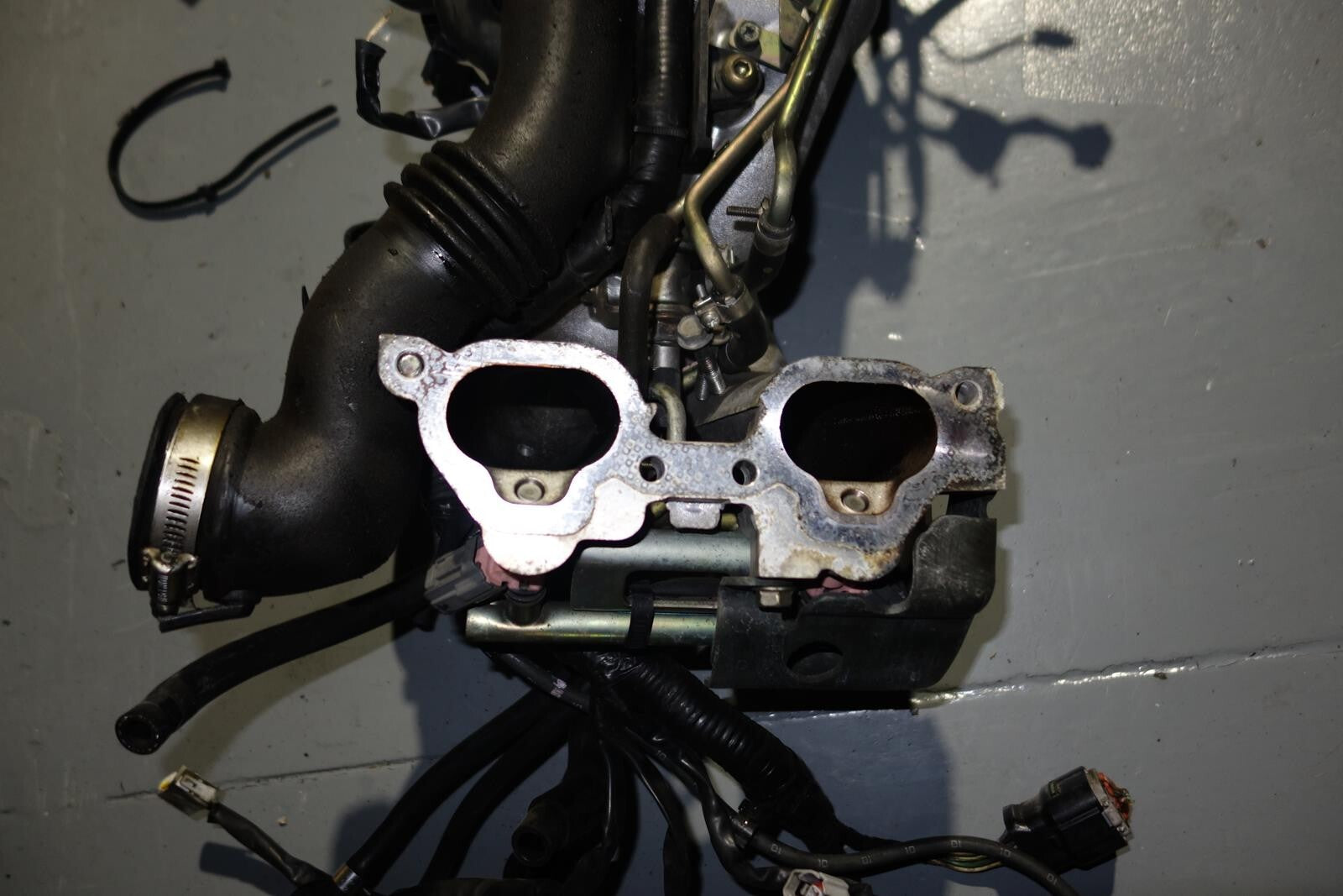 JDM Subaru Legacy B4 EJ208 EJ206 Twin Turbo Intake Manifold BOV Injectors 00-04