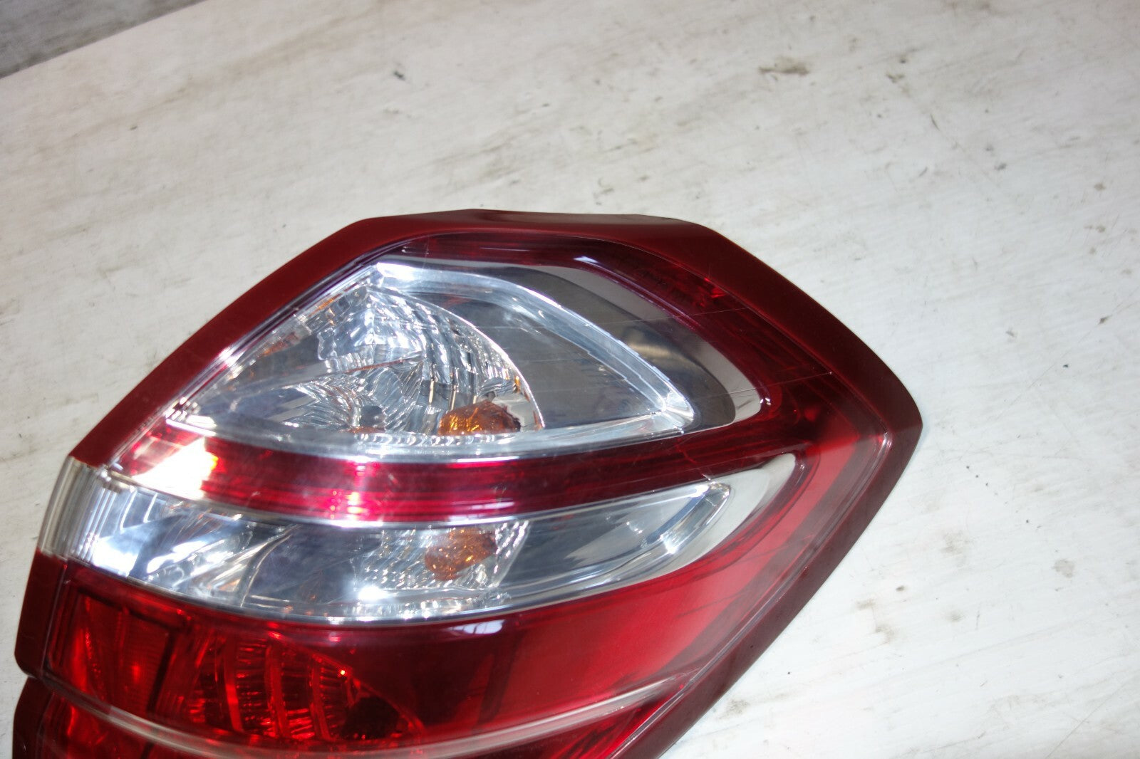 JDM 2005-2009 SUBARU LEGACY OUTBACK KOUKI OEM USED TAIL LIGHTS TAIL LAMPS