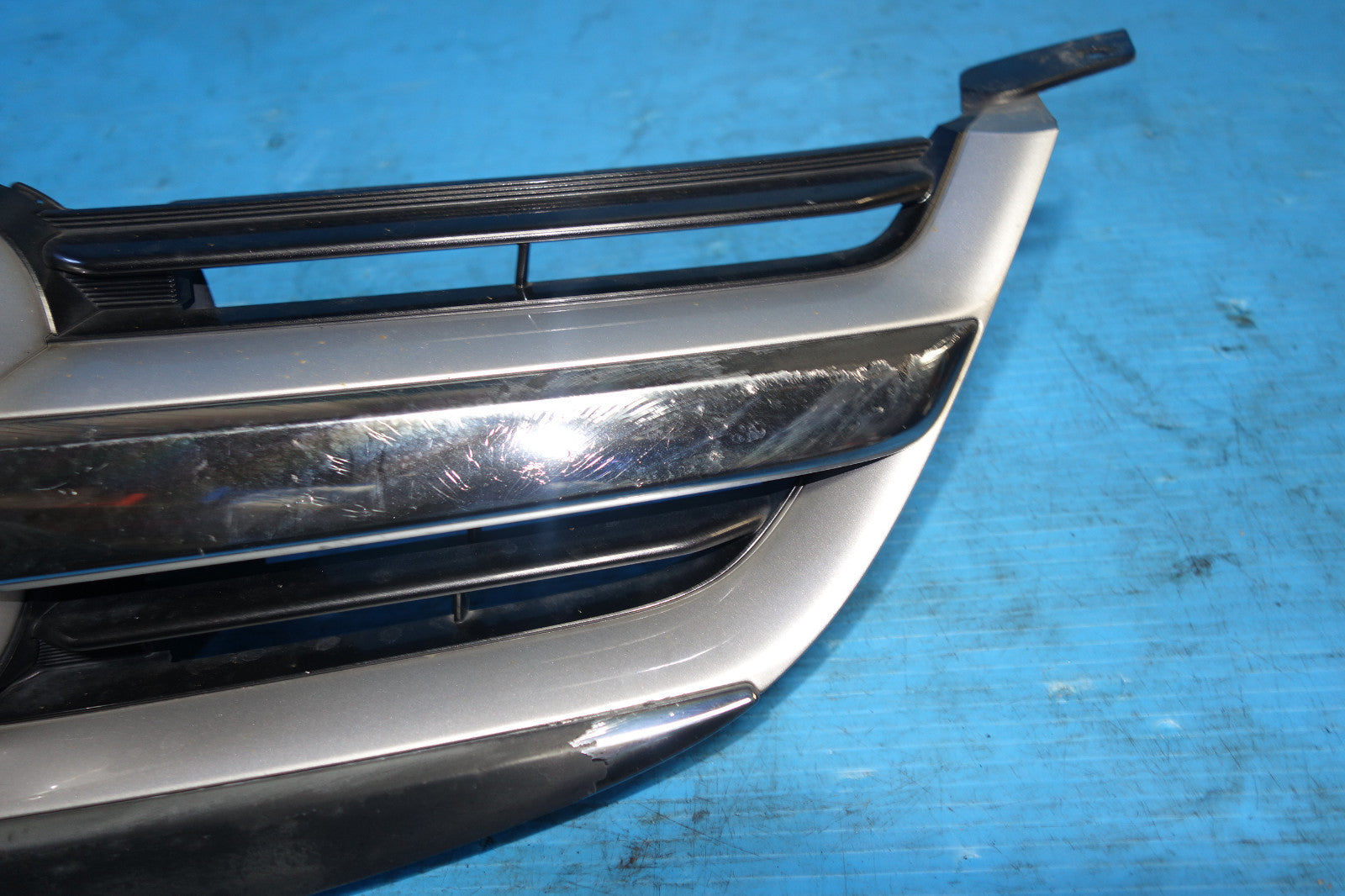 JDM Acura RL Honda Legend KB1 Front Grille Grill 2005-2008 OEM #JPE-7403