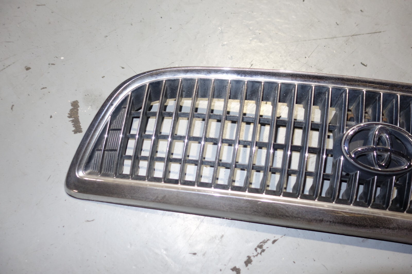 JDM 1991-1997 LEXUS GS300 FRONT GRILLE JZS147 GRILL Fits: LEXUS GS300 JZS147