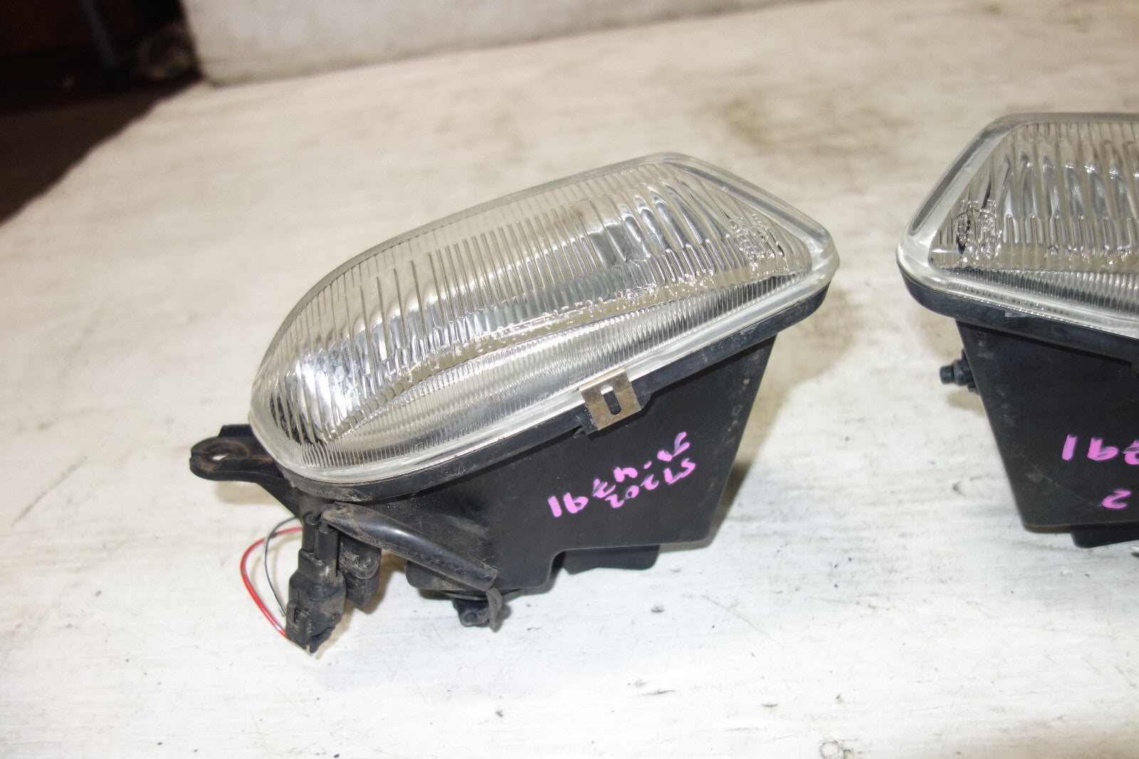 JDM Toyota Celica ST202 Front Fog Lights Fog Lamps 1994-1999 Used OEM Left Right