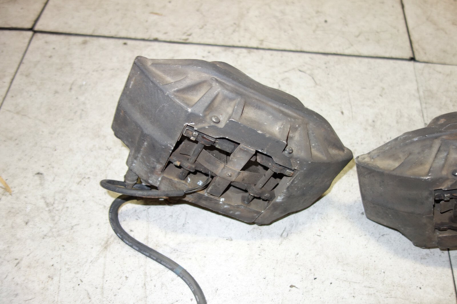 JDM Toyota Lexus LS400 UCF20 UCF21 4 Pot Front Brake Calipers Celsior 1995-2000
