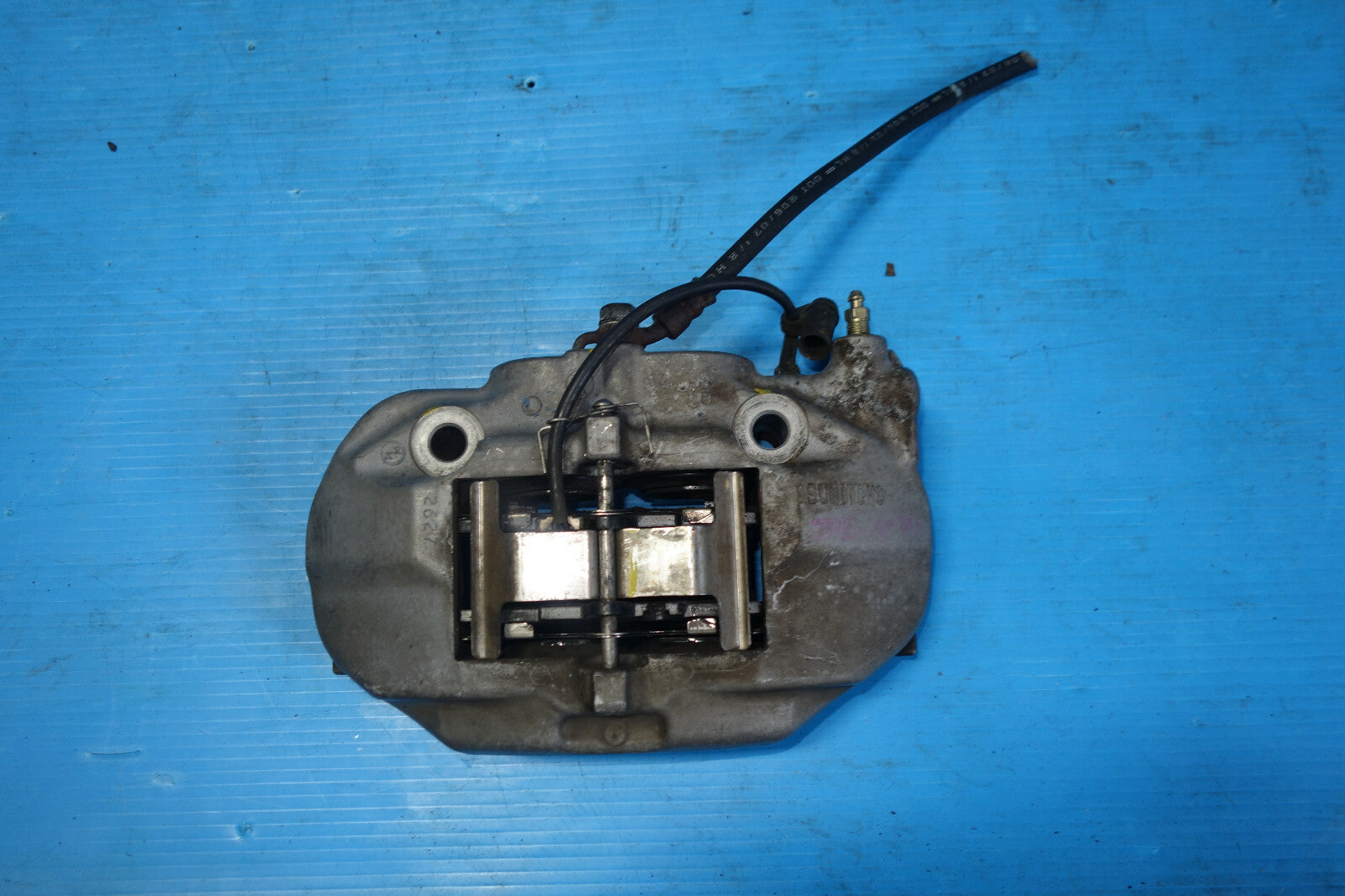 Lexus LS430 Front Right Passenger 4 Pot Piston Brake Calipers OEM 2001-2006 JDM
