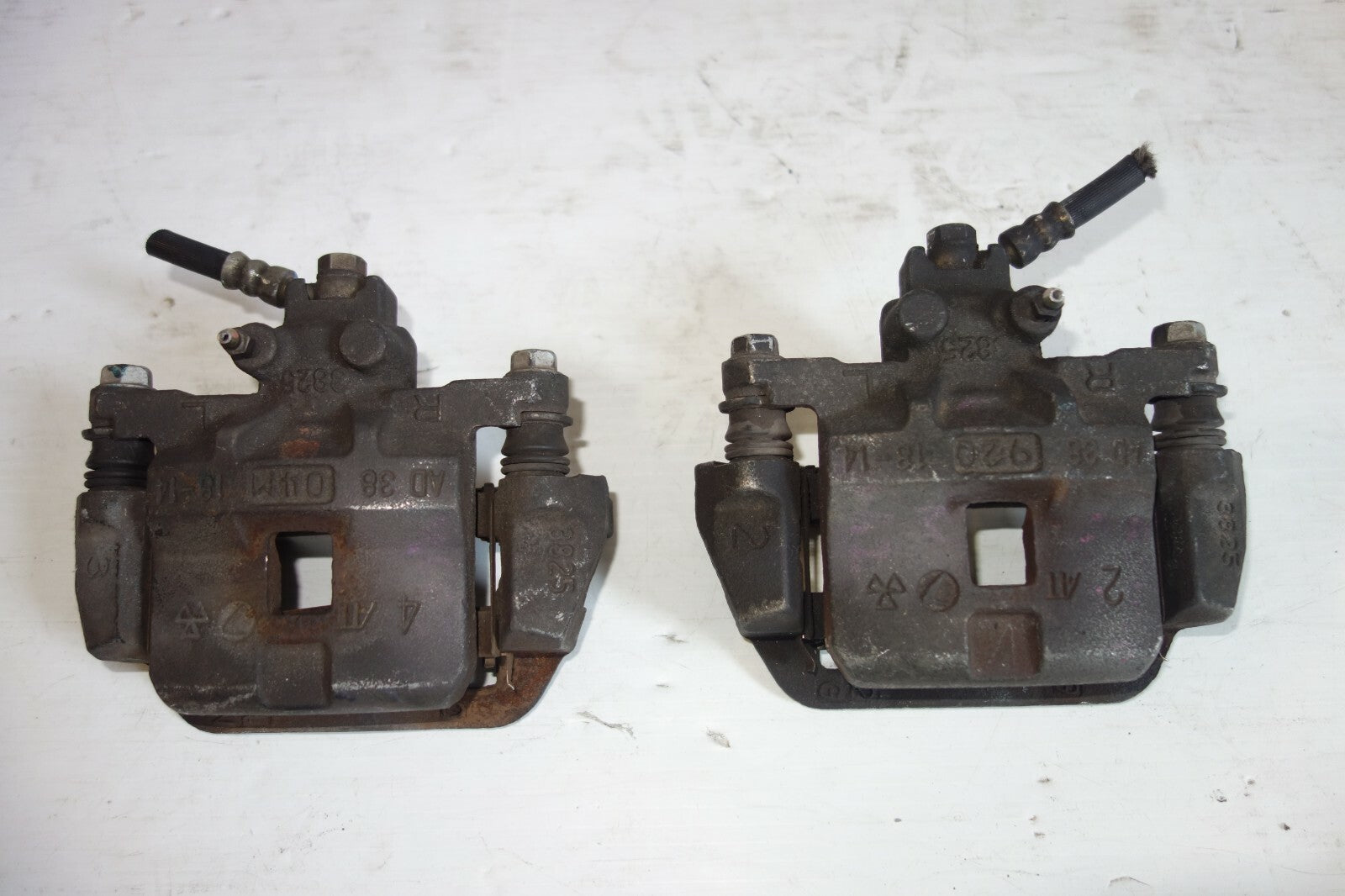 JDM 1999-2003 GENUINE SUBARU IMPREZA WRX OEM REAR BRAKE CALIPERS LEFT & RIGHT