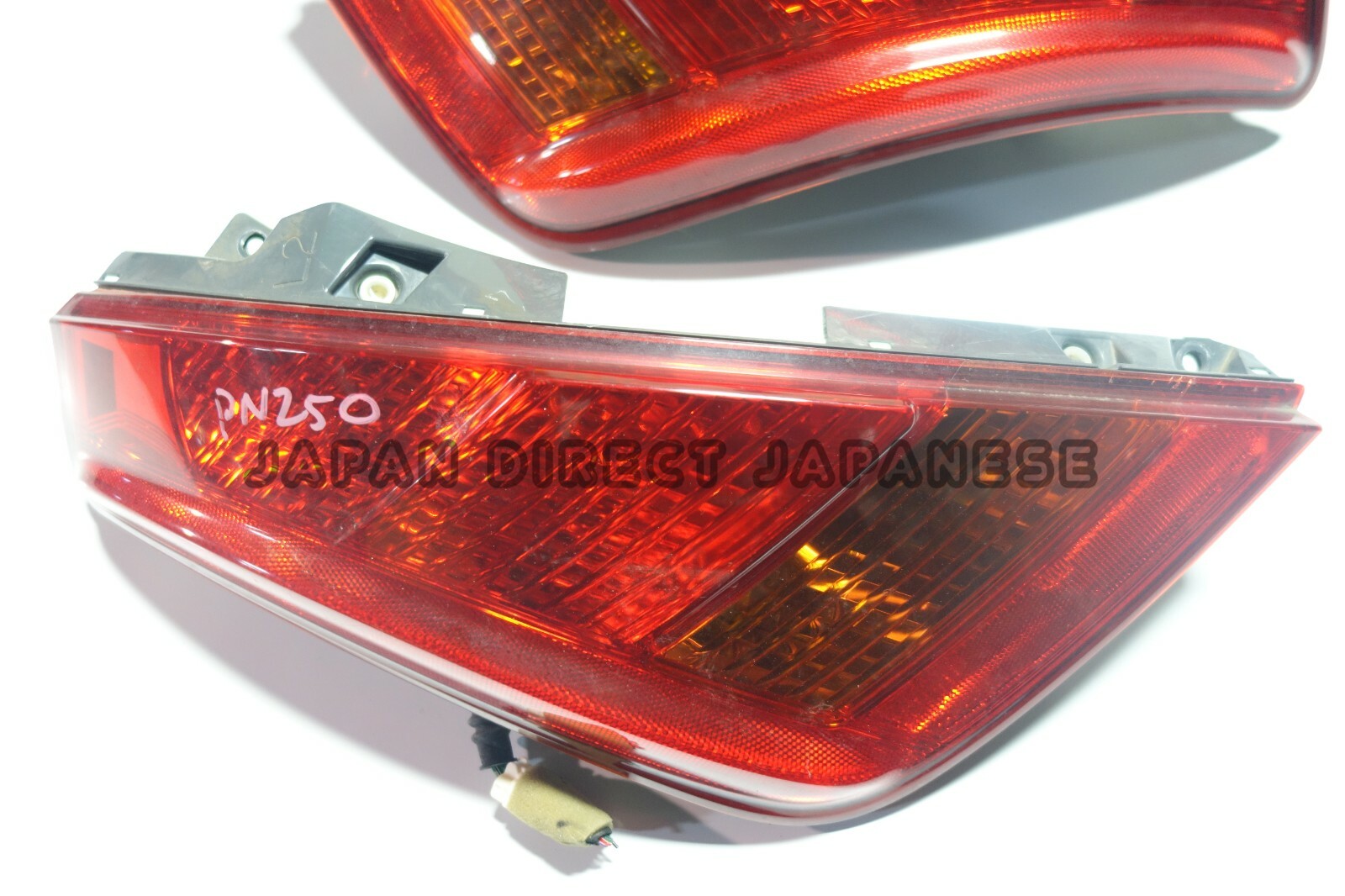 Nissan Murano Genuine Tail Lights Lamps Pair 2003 2004 2005