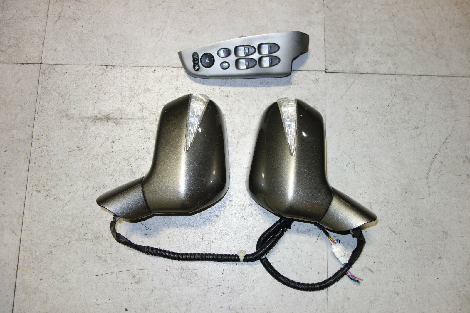 JDM Honda Civic CSX FD1 FD2 Power Folding Mirrors w/ Signal Lights 2006-2011 OEM