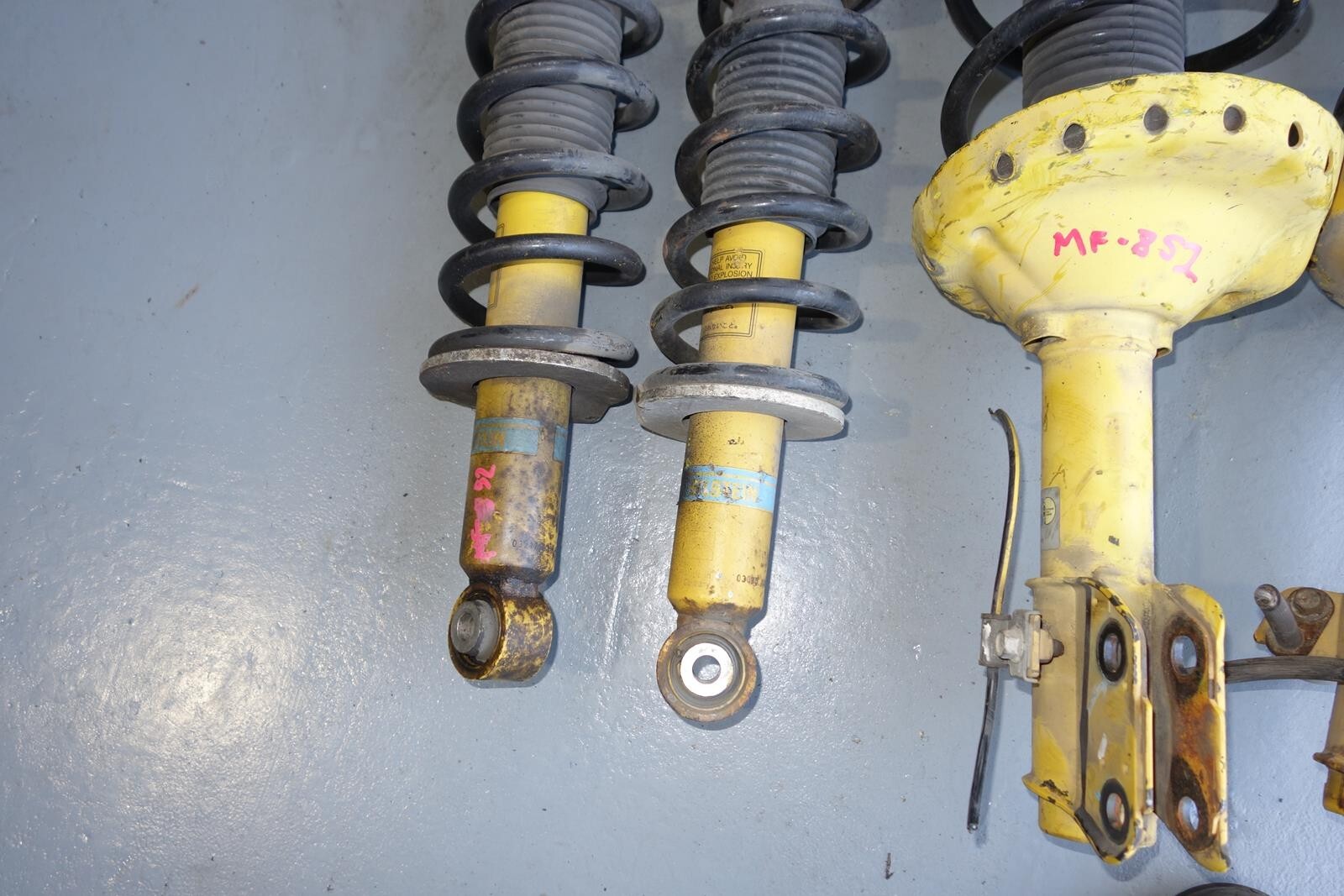 JDM Subaru Legacy Bilstein Yellow Shocks Struts Springs 2005-2009 # MF -852