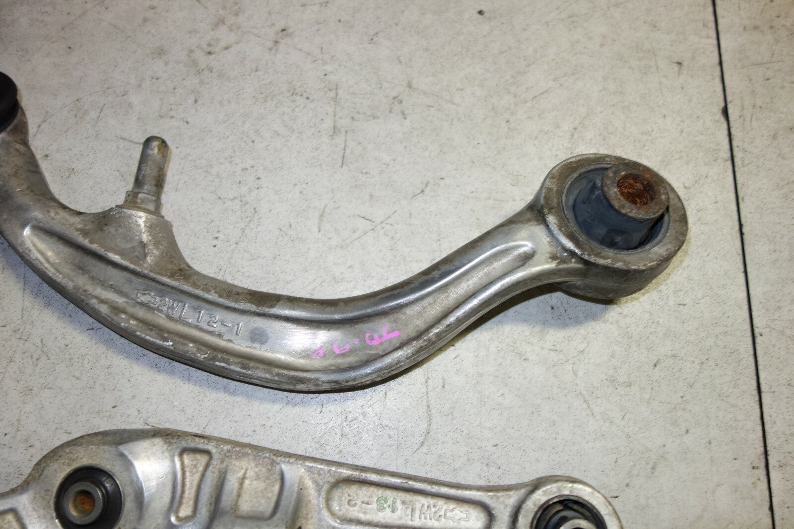 JDM Nissan 350z / G35 OEM Front Lower Control Arm Pair Rearward Forward LH 03-09