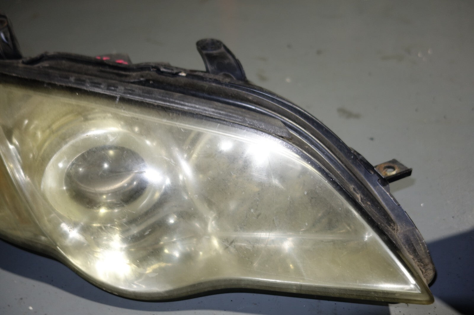 2008-2009 GENUINE SUBARU LEGACY USED HEAD LIGHTS LAMPS BLE BP5 BP9