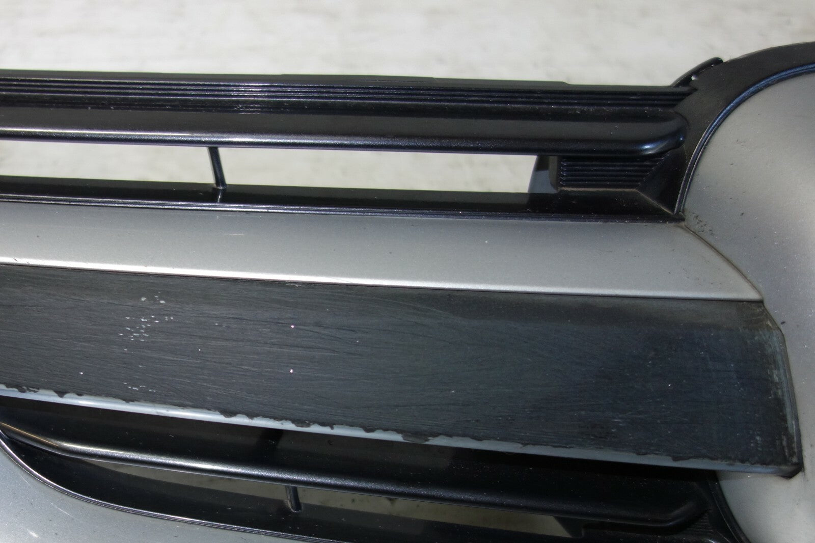 JDM 2005-2008 GENUINE ACURA RL OEM FRONT GRILLE KB1 GRILL Fits: ACURA RL KB1