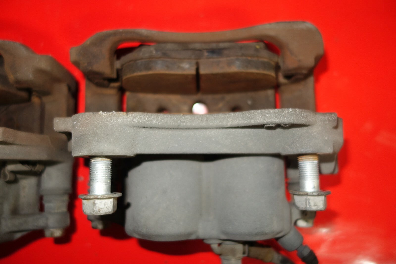 Genuine Lexus Is300 Front Brake Calipers Left & Right 2001 2002 2003 2004 2005
