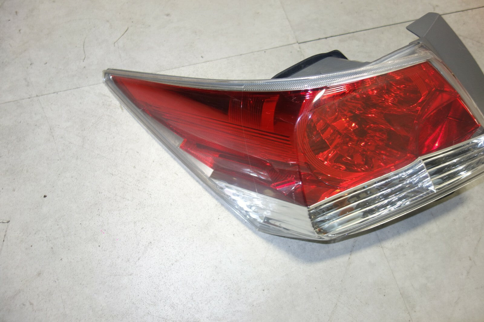 JDM 2008-2012 GENUINE HONDA ACCORD INSPIRE CP3 OEM TAIL LIGHTS TAIL LAMPS 4 DOOR