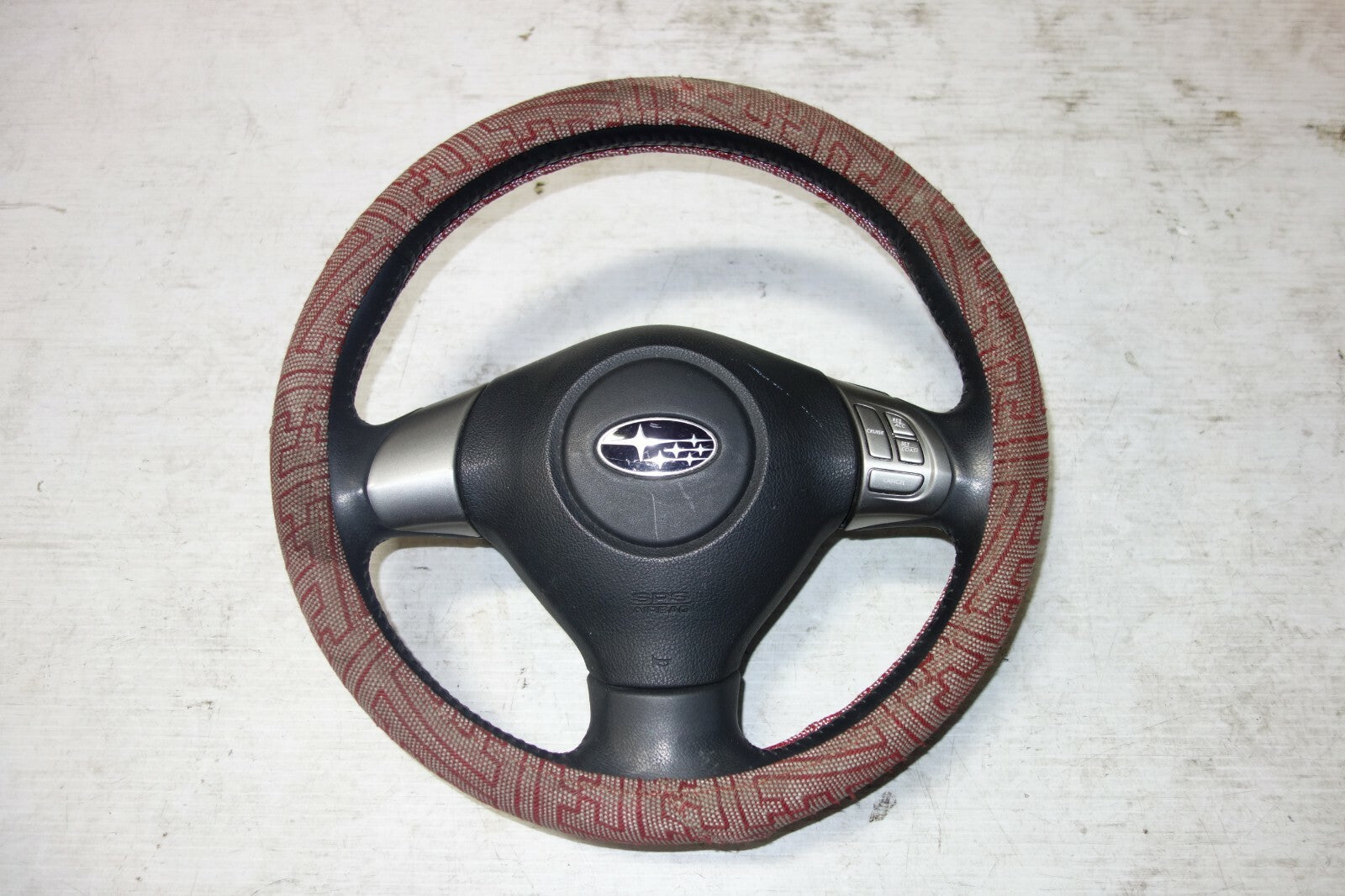 Subaru Legacy / Outback OEM Steering Wheel / Hub Leather With Cover 2005-2009