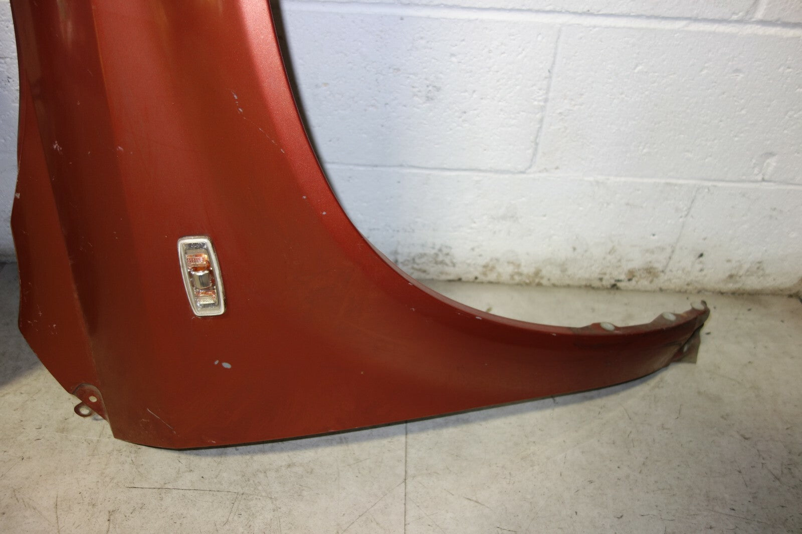 JDM Nissan Murano Fenders Pair With Marker Lights 2003-2007 OEM