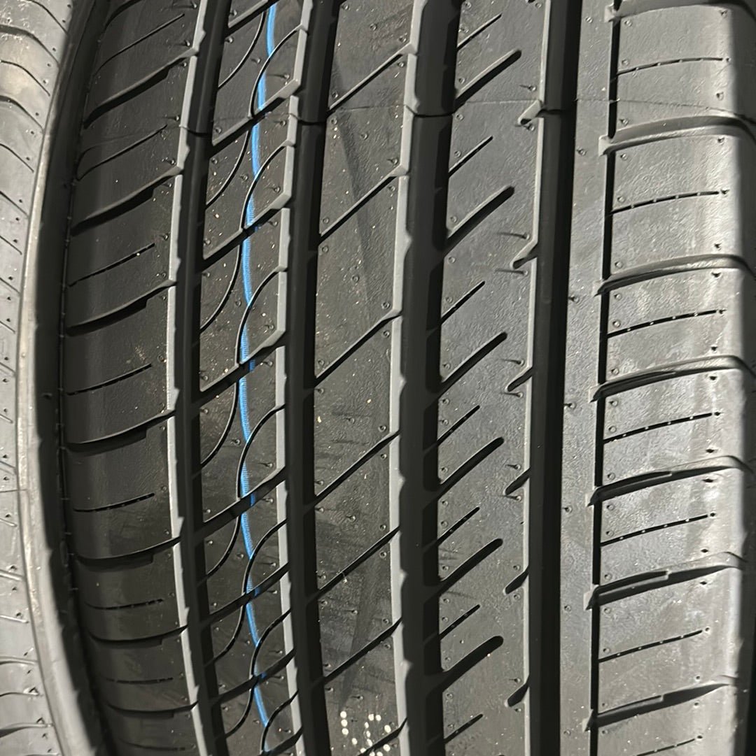 215/40R18 GRENLANDER L-ZEAL56 UHP PASSENGER