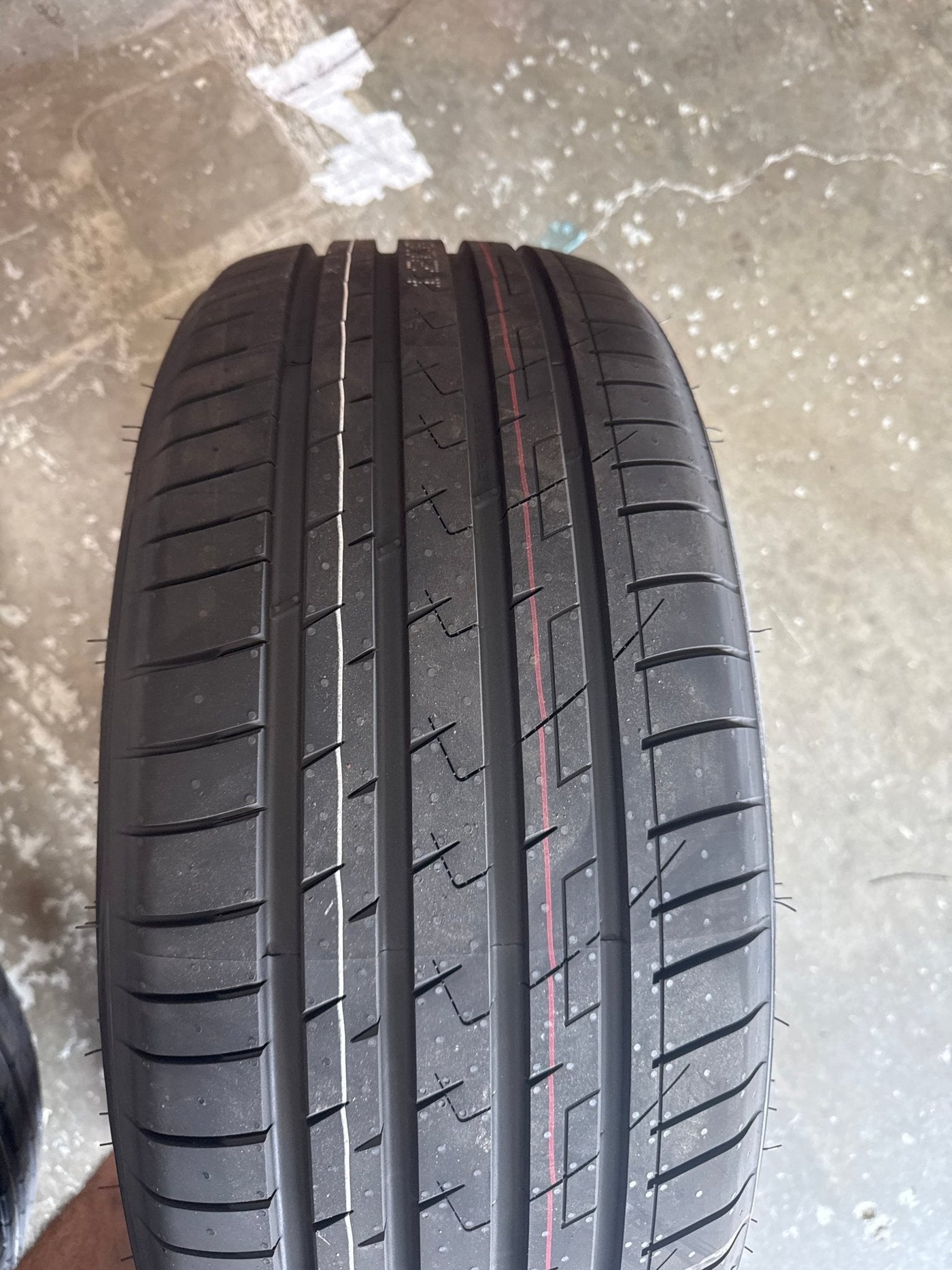 255/45R19 GRENLANDER X-SPORTER EV PASSENGER