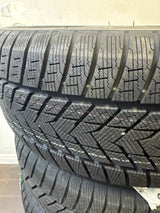 255/55R19 GRENLANDER ICEHAWKE II WINTER