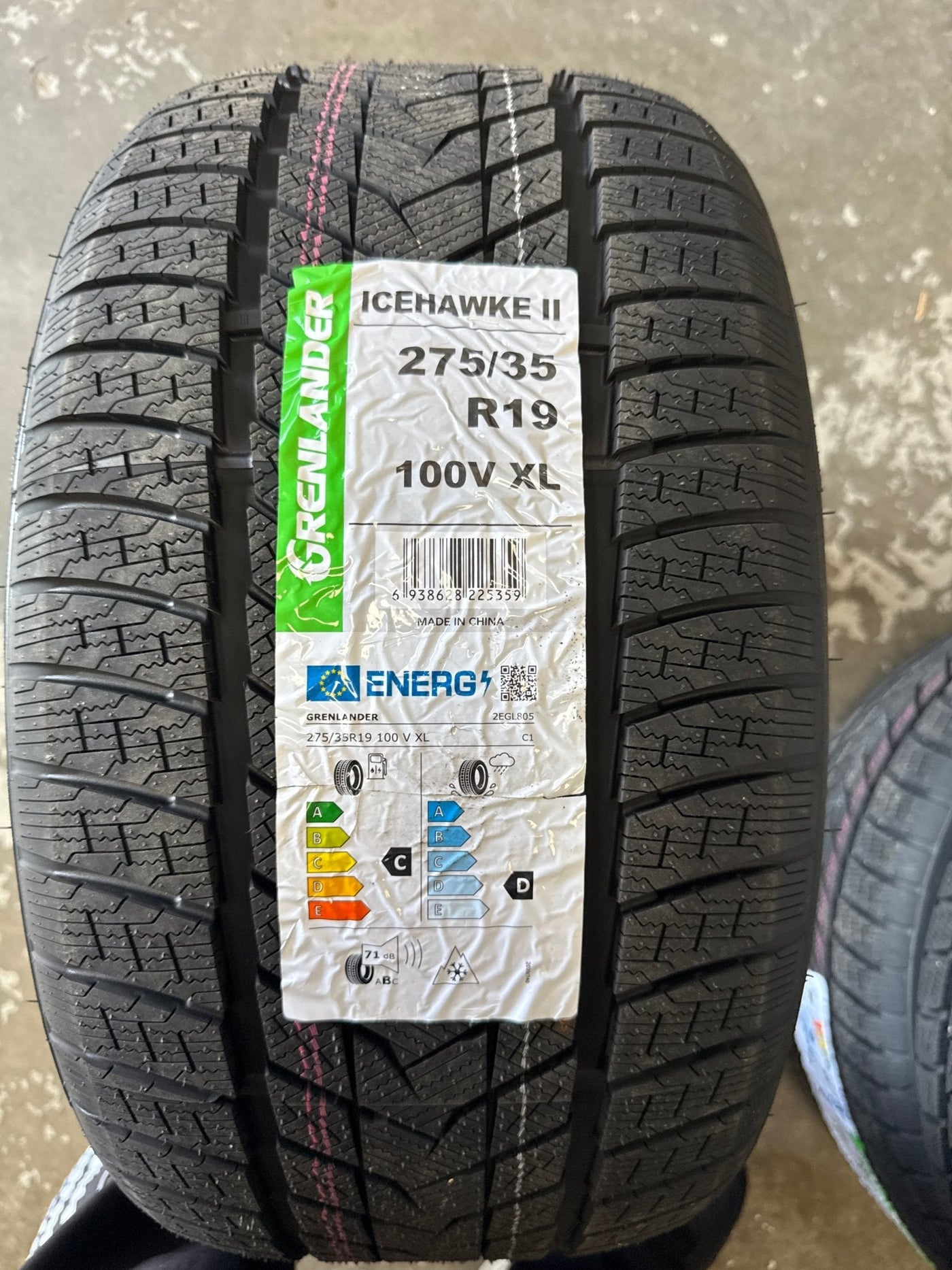 275/35R19 GRENLANDER ICEHAWKE II WINTER