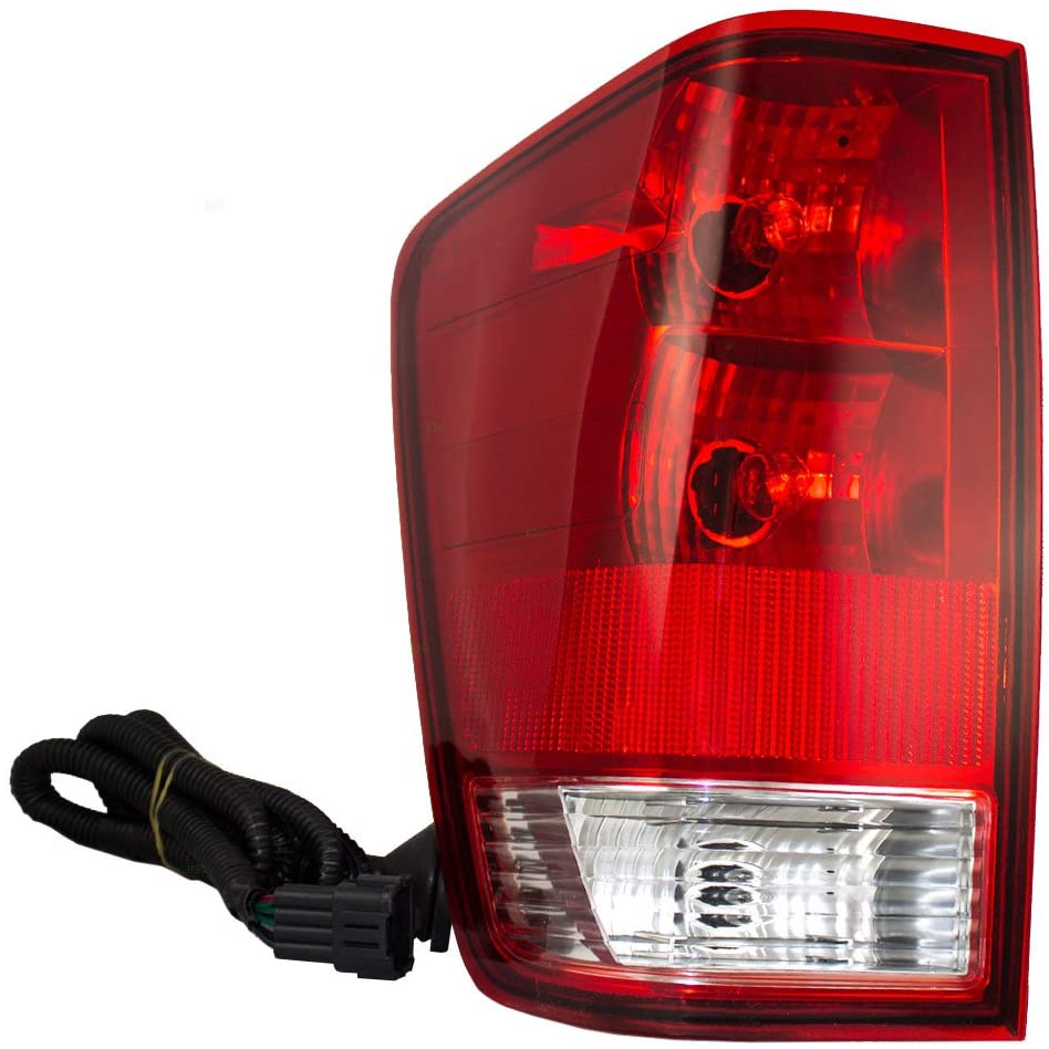 NISSAN TITAN 2004-2016 — TAIL LAMP LH; TITAN PICKUP 2004-2015