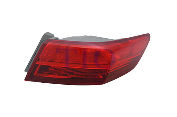 ACURA ILX 2013-2018 — OUTER TAIL LIGHT RH; ILX/ILX DYNAMIC/HYBRID 2013-2015