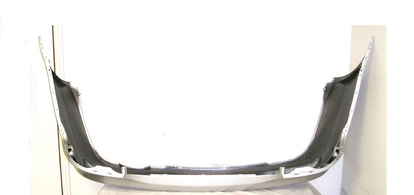 BM1100140 bmw 5 series 2004 2007 bumper rear primed without m pkg without sensor bm1100140 5