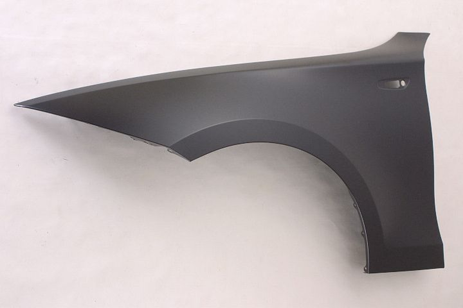 BM1240144 front left fender bm1240144 1