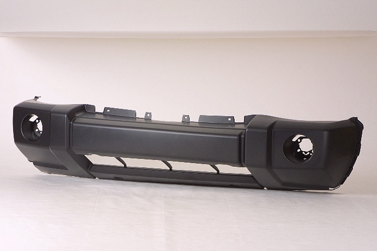 CH1000875 jeep commander 2006 2010 bumper front primed without chrome and fog lamp hole ch 1