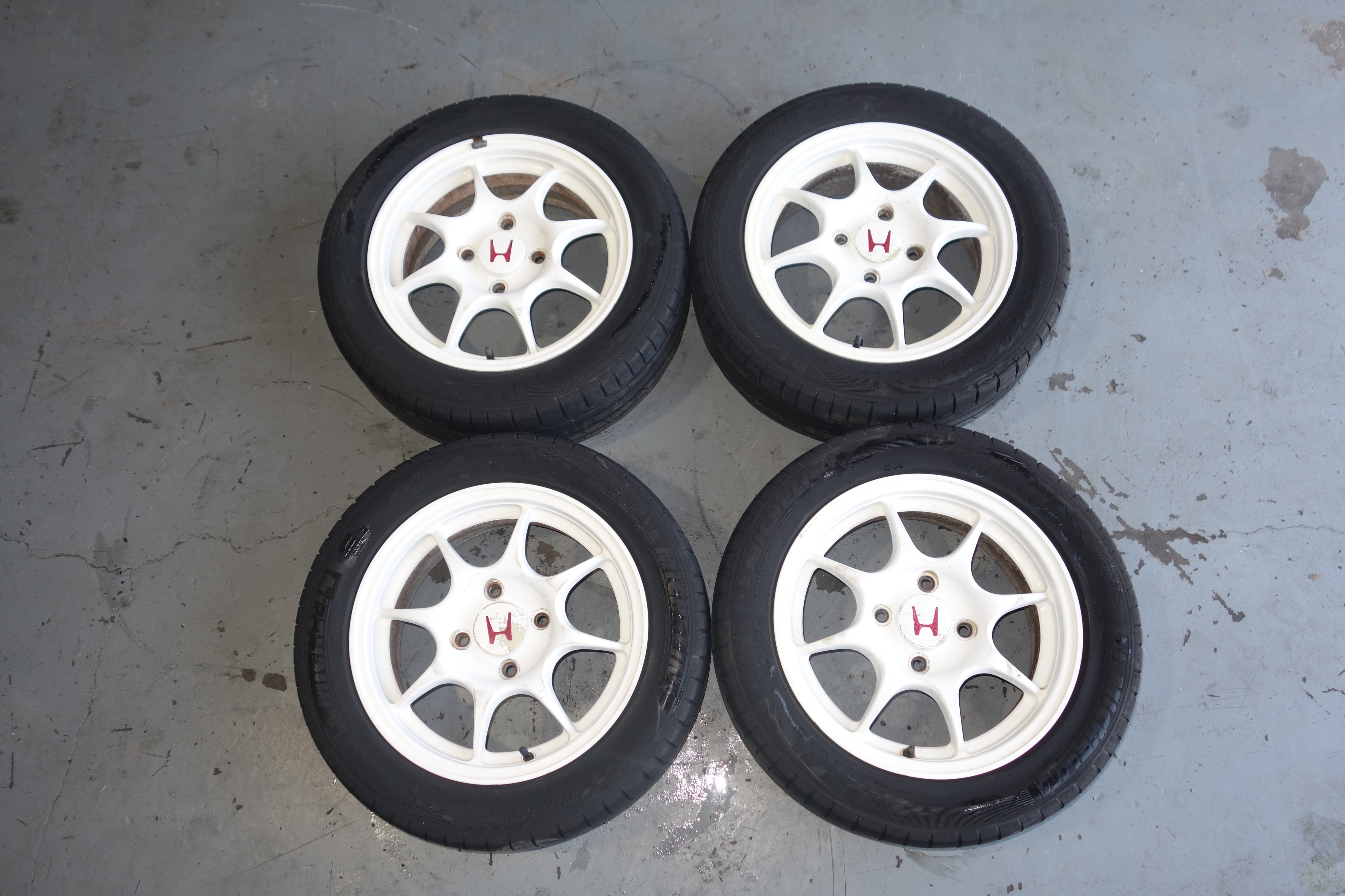 JDM Honda Integra Type R DC2 96–97 Spec 4x114.3 15x6 +50 White OEM Lightweight Wheels Tires Mags with Center Caps NS-II 165/50R15