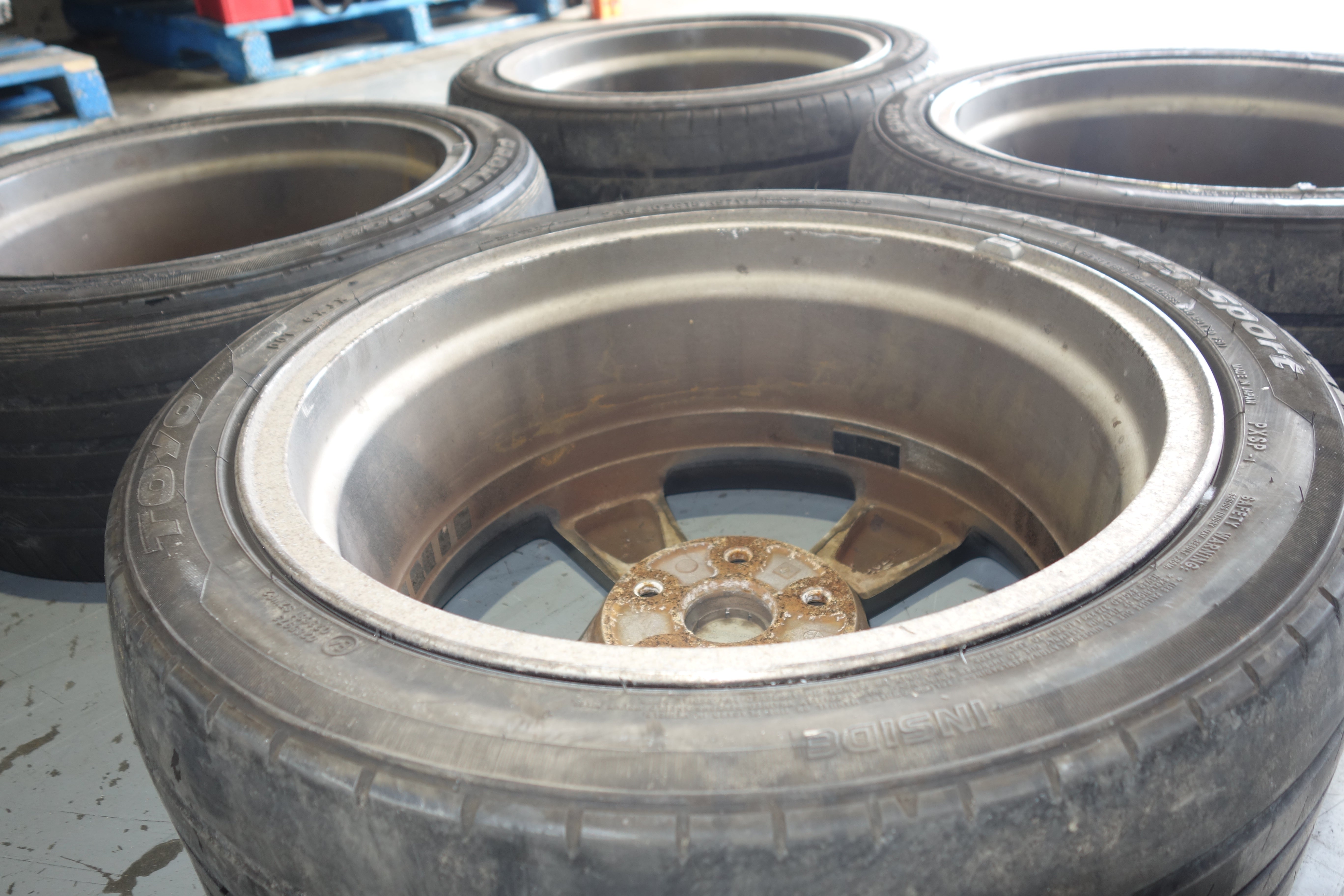 JDM Subaru WRX STI GRB OEM 5x114.3 18x8.5 +55 Lightweight Alloy Wheels with Tires 245/40R18 2008 Subaru Impreza WRX STI Wagon OEM Wheel 18x8.5 +55 Offset