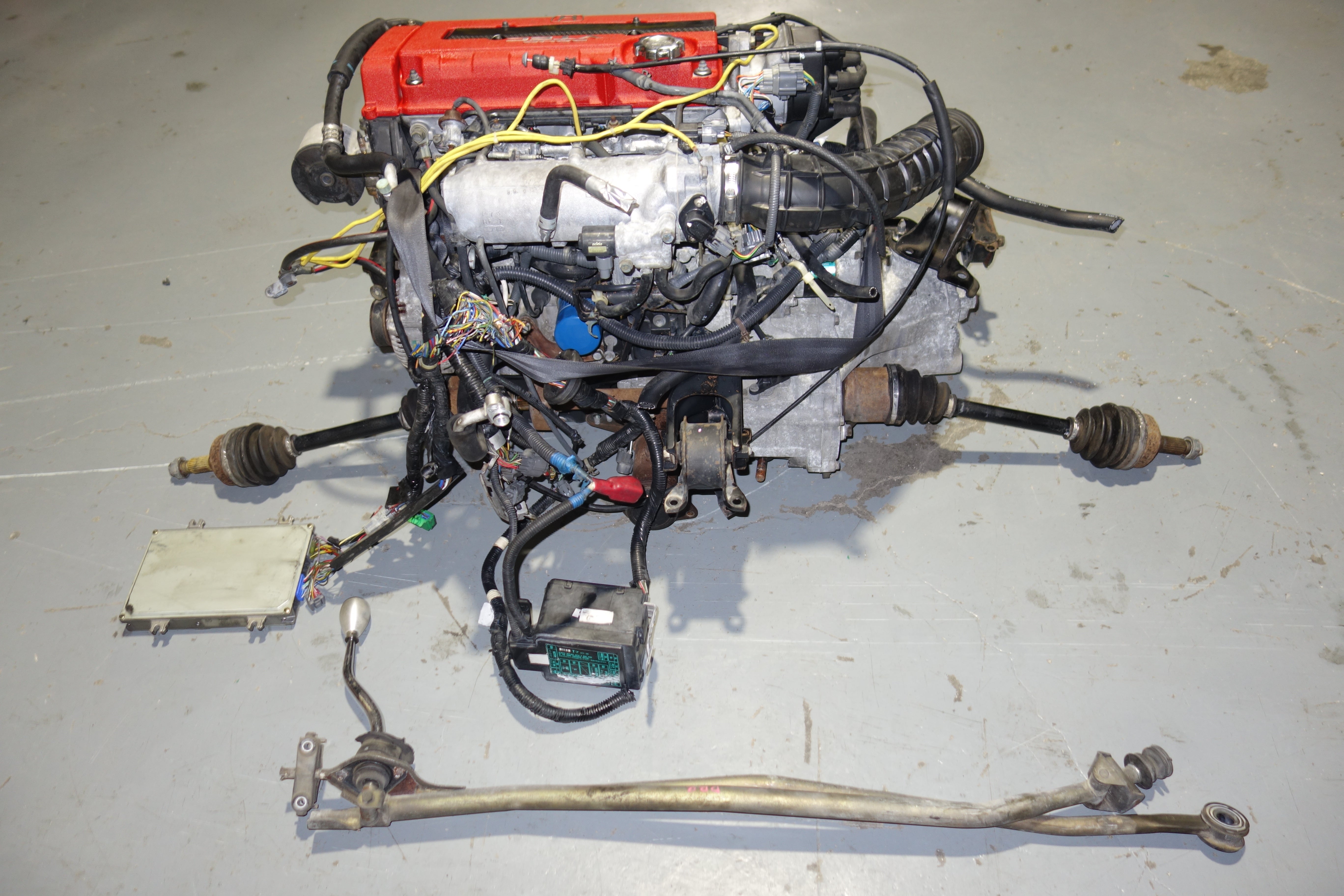 JDM 1996–1997 Honda Integra Type R B18C 1.8L Engine & 5-Speed LSD Manual Transmission Swap
