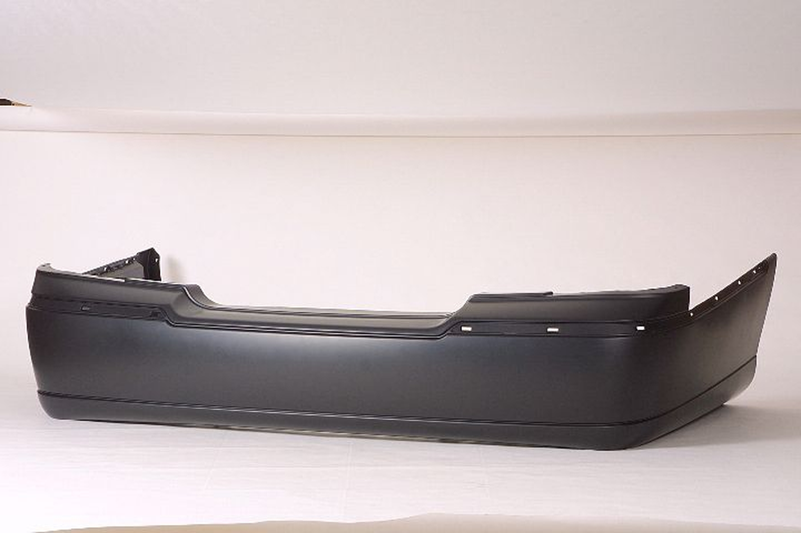 FO1100342 lincoln town car 2003 2011 bumper rear primed fo1100342 1