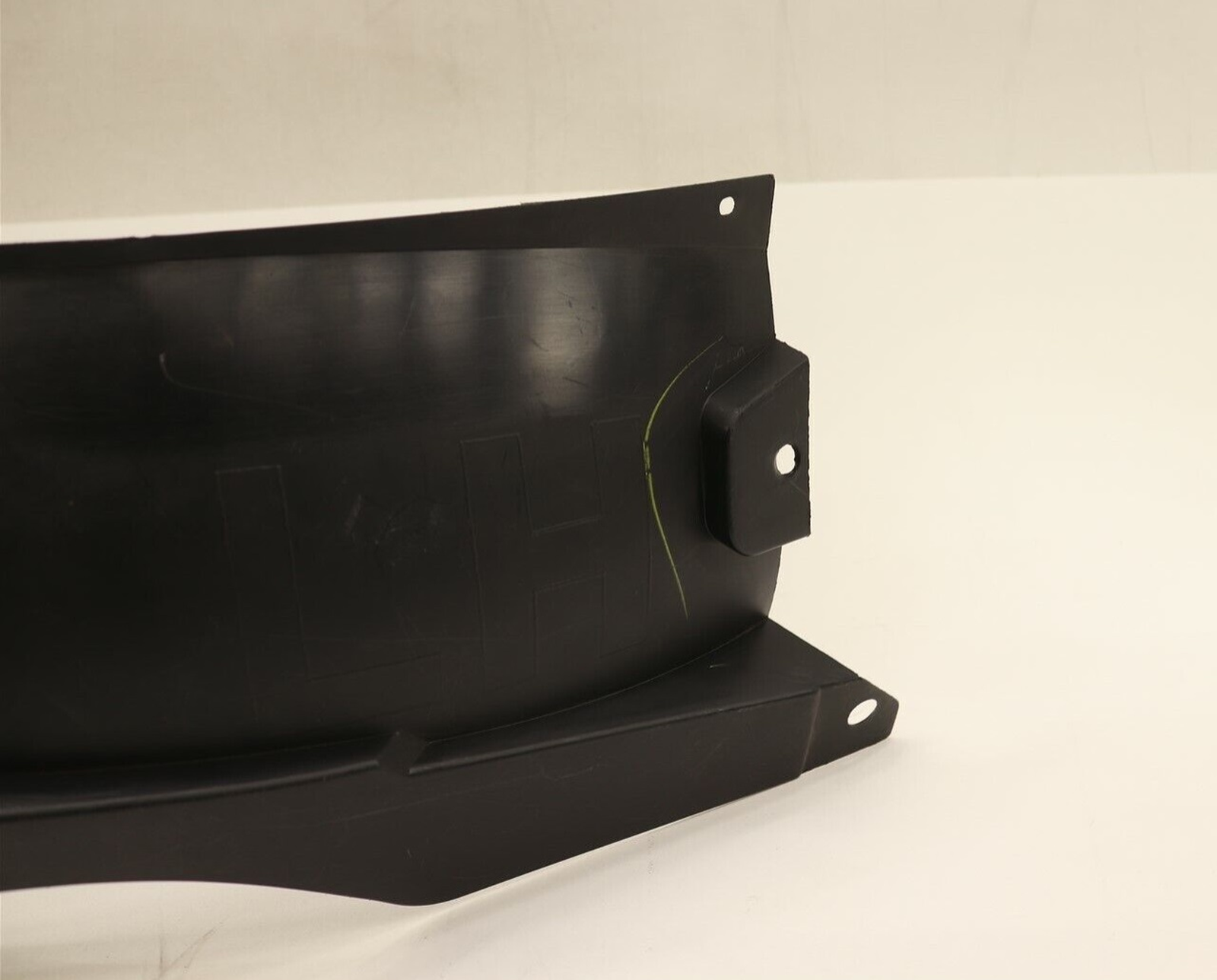 GM1248155 oldsmobile alero 2001 2004 front left fender liner front rear section gm1248155 3