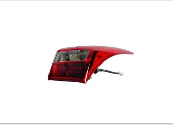 HYUNDAI ELANTRA GT 2013-2017 — BULB TYPE OUTER TAIL LIGHT RH; ELANTRA_GT 2013-2017 ( FROM 9/6/2012 )
