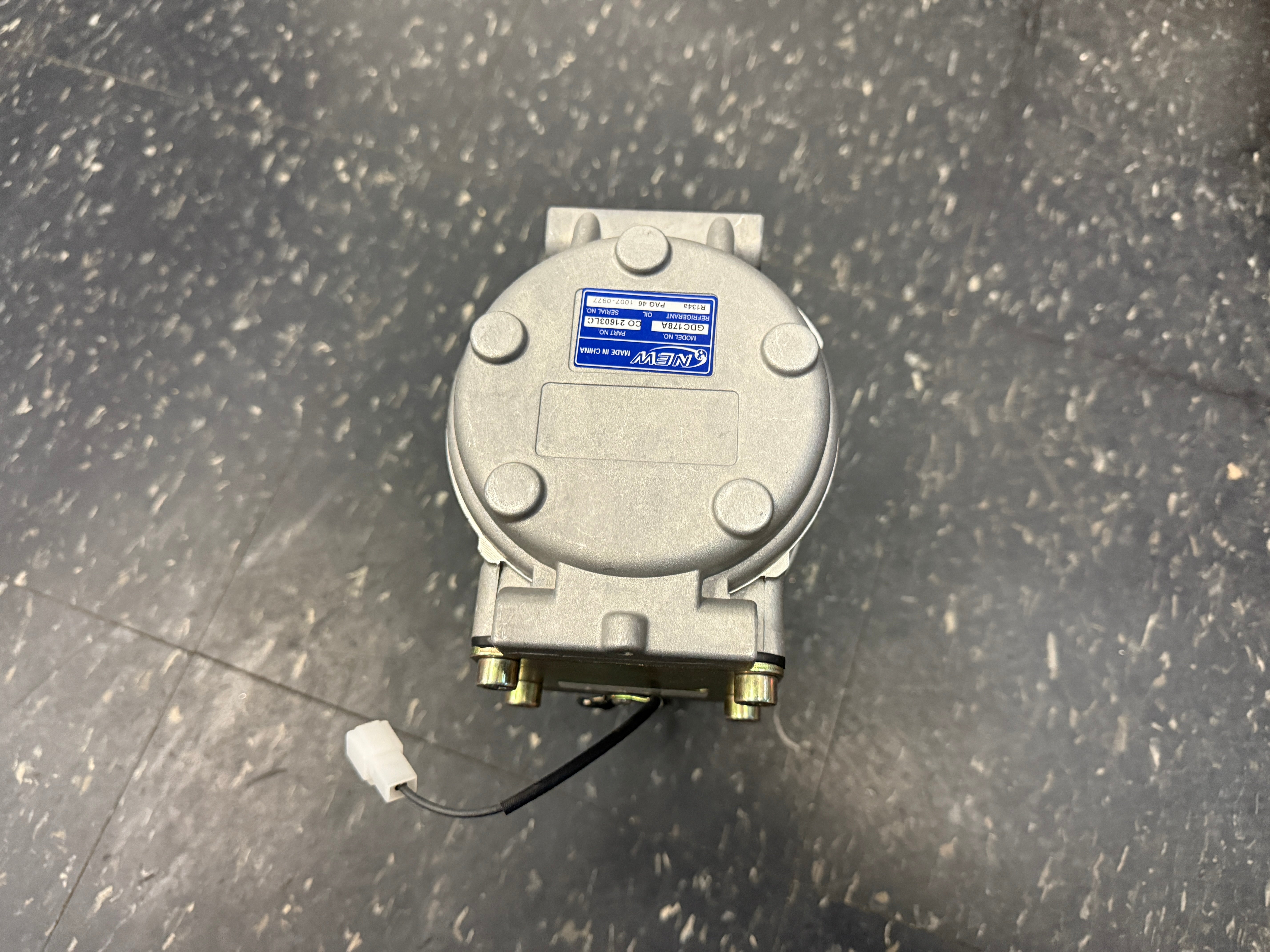 Toyota Sienna AC Compressor 3.0L V6 Air Conditioning Pump Assembly 1998-2003 Brand New