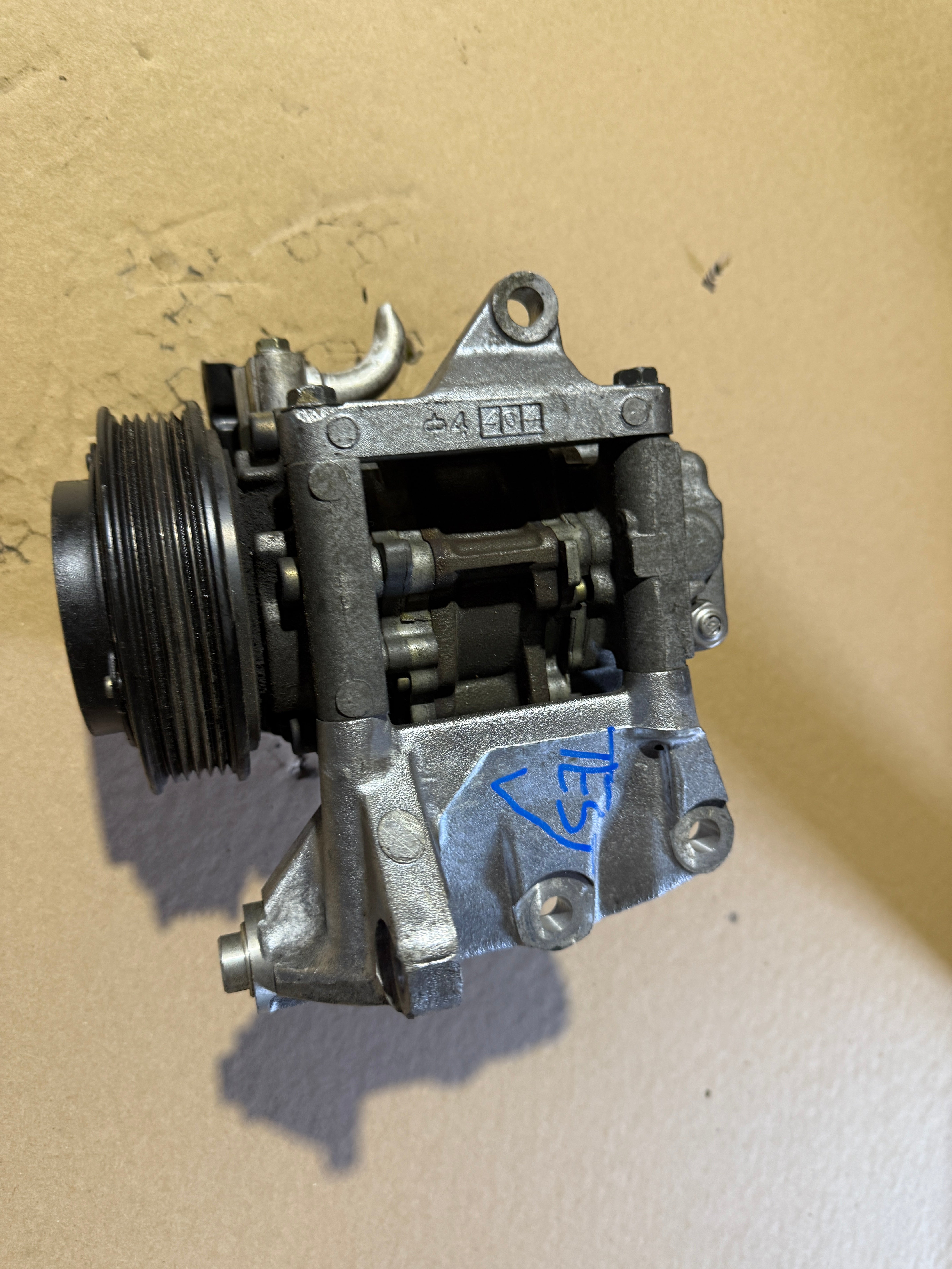 JDM OEM Subaru Legacy Outback 1998-2004 Air Conditioning Assembly A/C Compressor 442500-4600