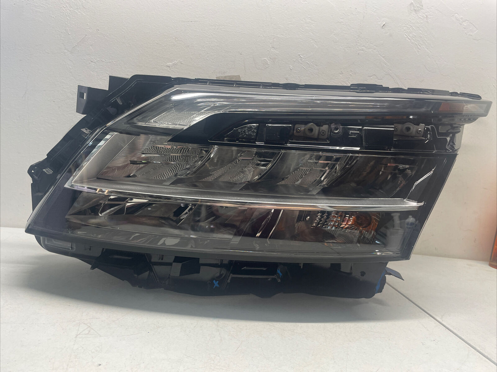 NI2503288 nissan pathfinder 2022 2025 right headlight fits 24 25 sl platinum fits all 22 2 2
