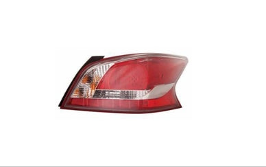 NISSAN ALTIMA 2013-2015 — LED TAIL LIGHT RH; ALTIMA 2013-2014 ( TO MAY 2014 PRODUCTION )