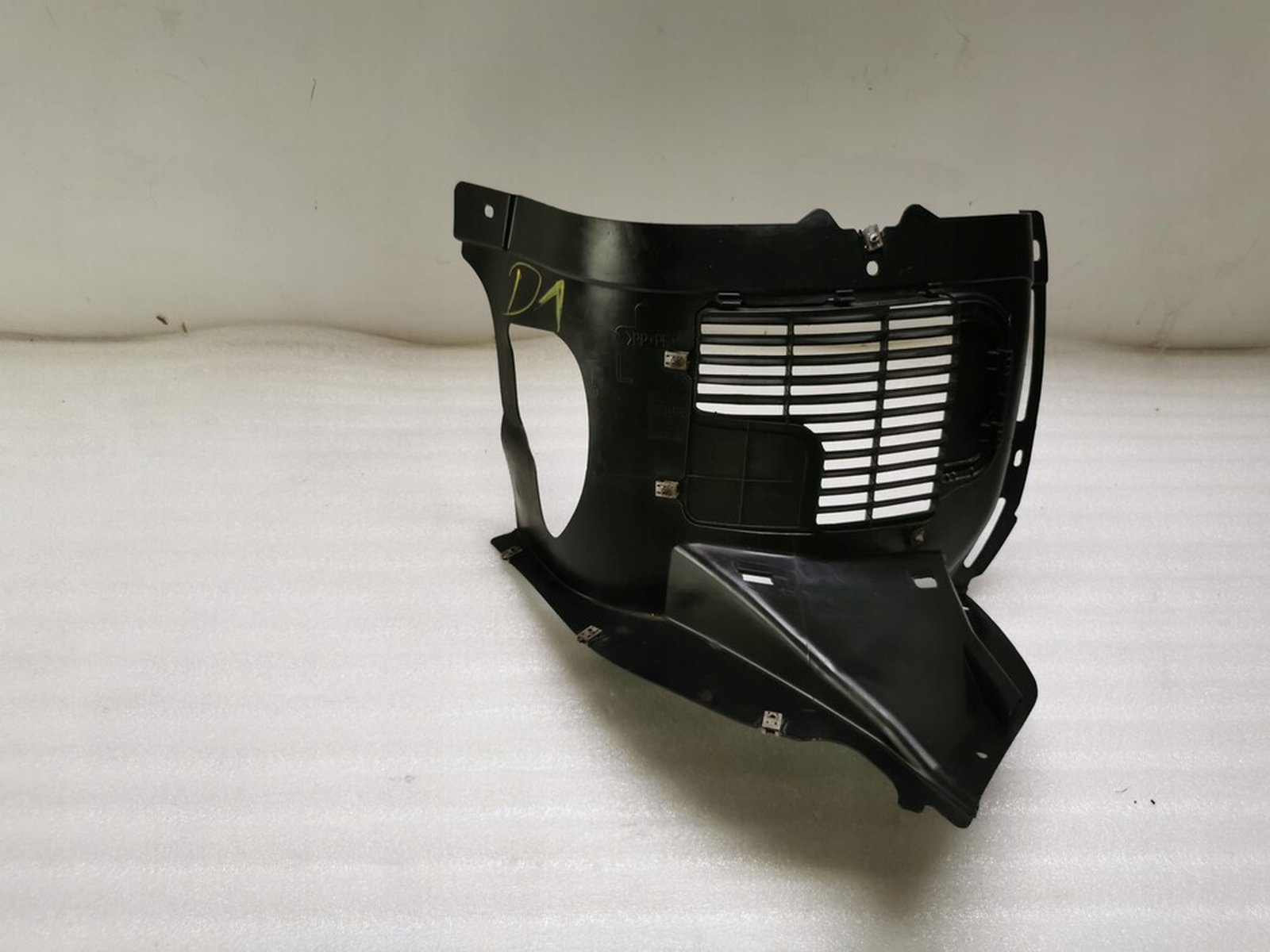 VW1248125 volkswagen golf r 2015 2019 front left fender liner forward alltrack r model at  2