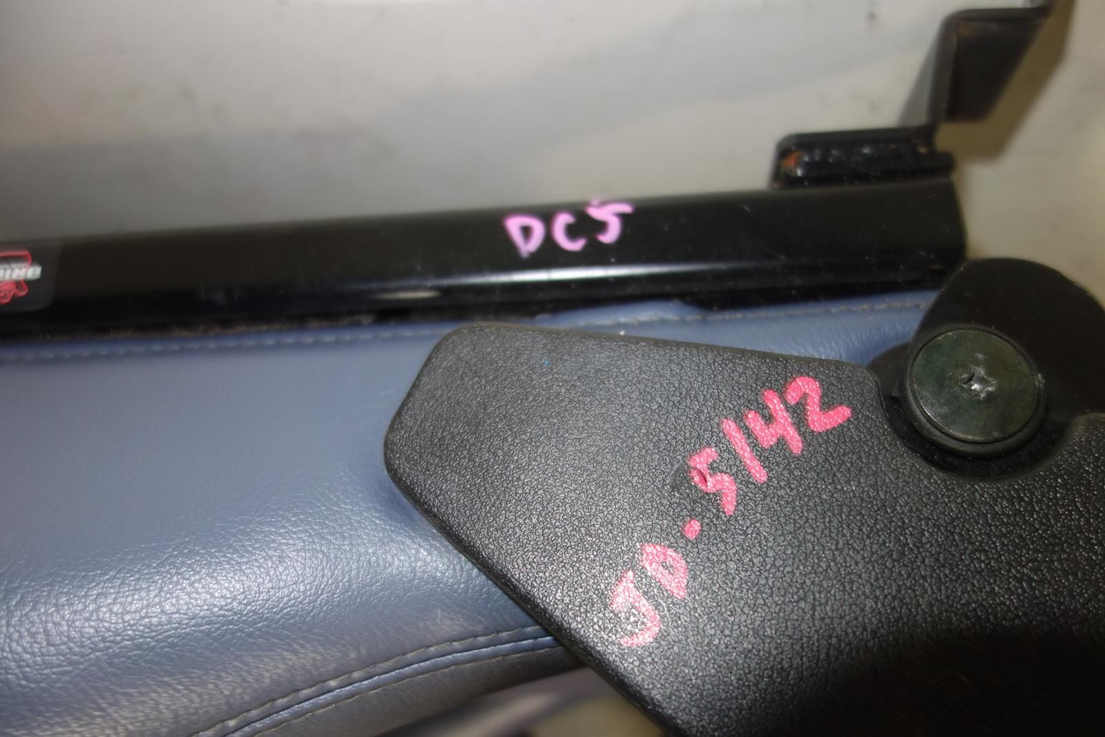 JDM Acura RSX Passenger Front Seat Right DC5 2002 2003 2004 2005 2006 Bride Rail