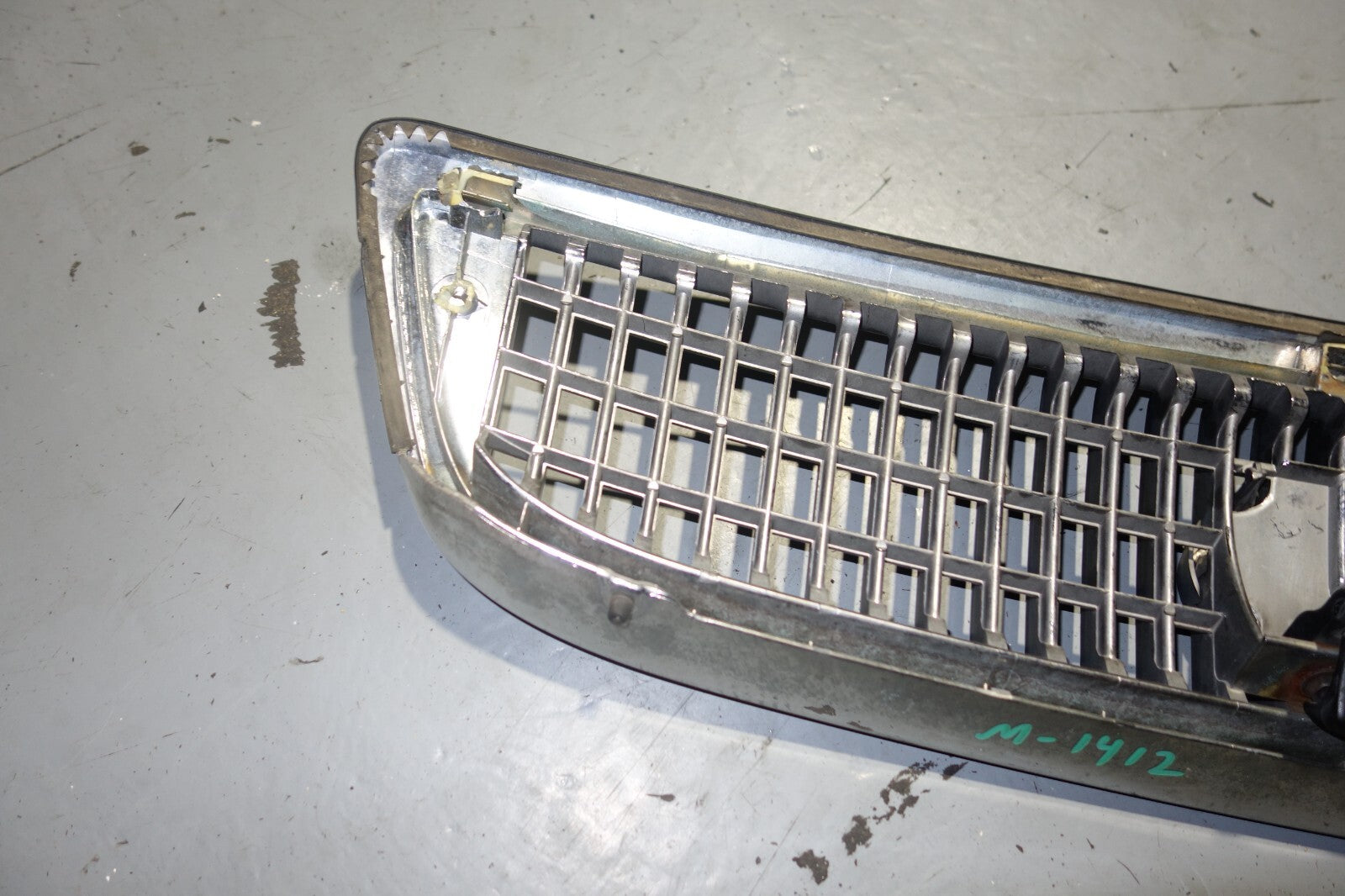 JDM 1991-1997 LEXUS GS300  FRONT GRILLE JZS147 GRILL Fits: LEXUS GS300 JZS147