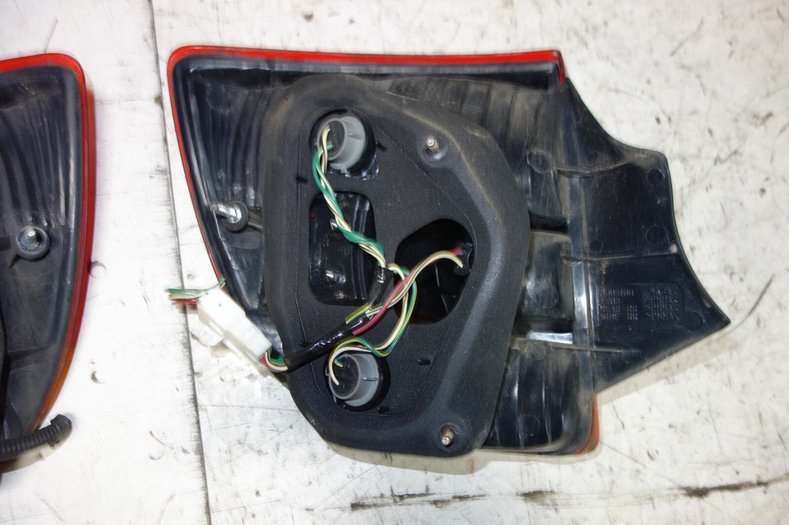 JDM 2000-2005 TOYOTA CELICA OEM TAIL LIGHTS LEFT & RIGHT TAIL LAMPS 2000-2005