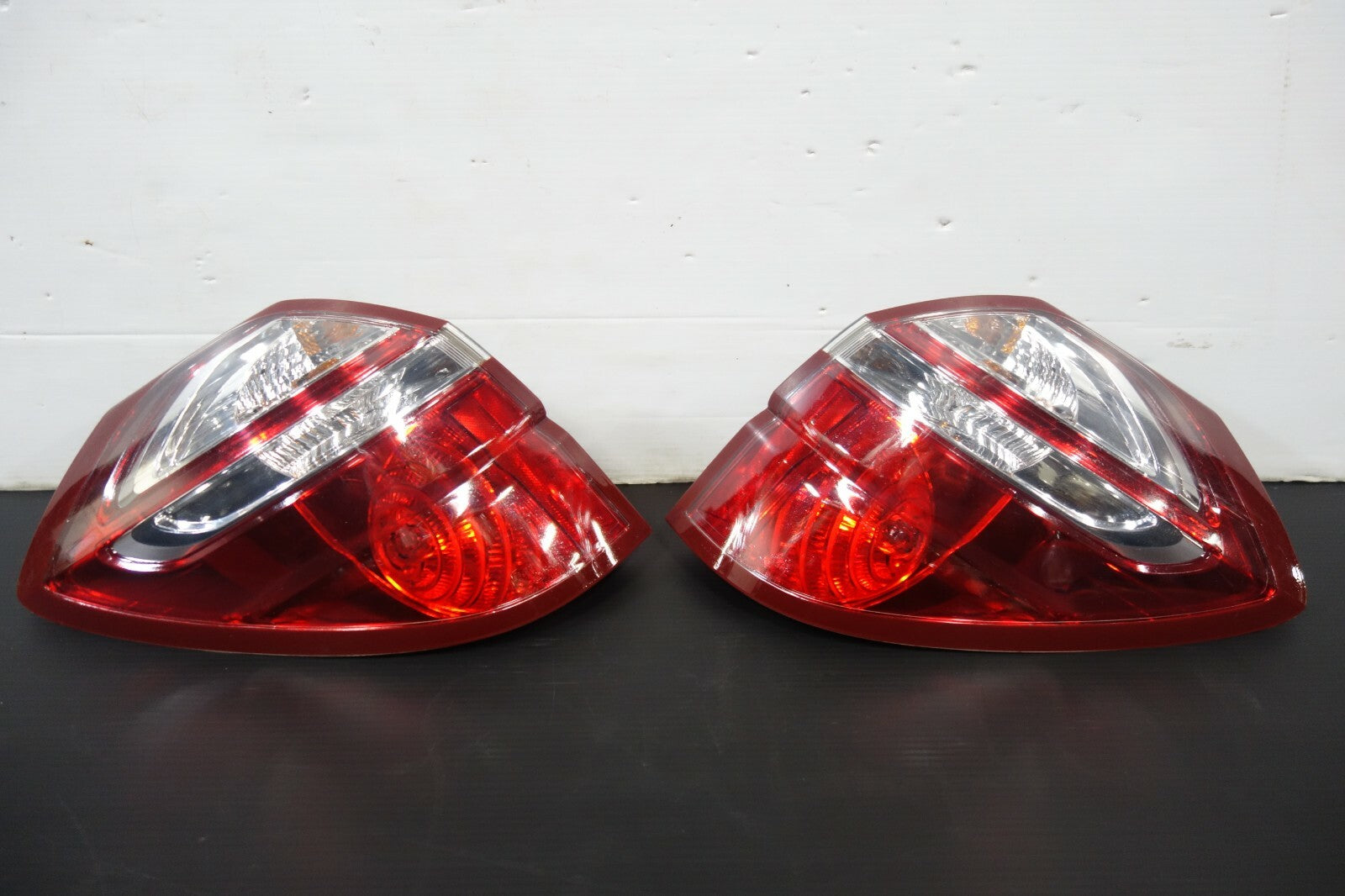 Genuine Subaru Legacy Outback Taillights Kouki JDM Japan Version 2005-2009 OEM